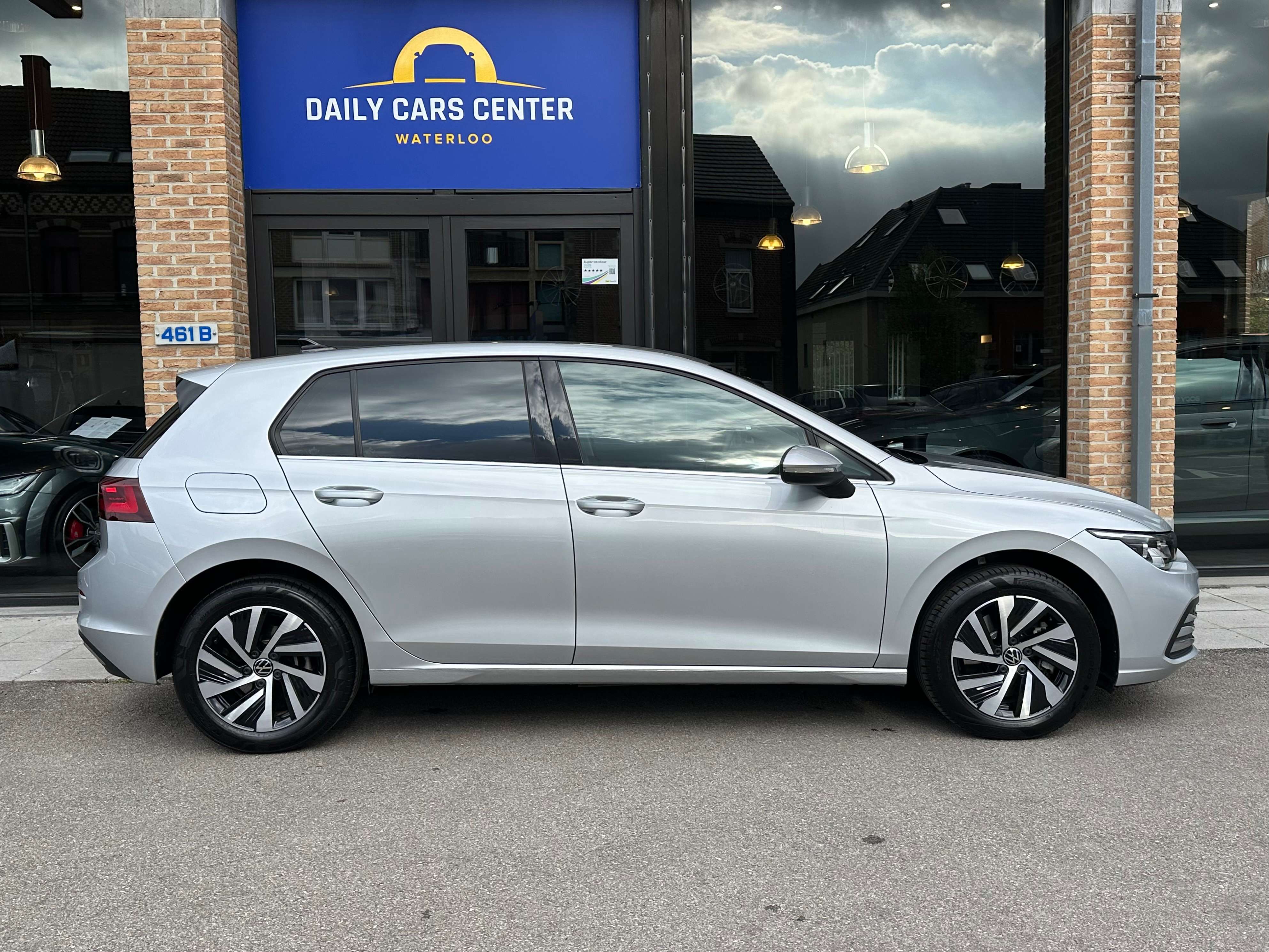 Volkswagen Golf 1.4 eHybrid Plug-IN I STYLE I Matrix Led I Alcantara I Cam I ACC thumbnail