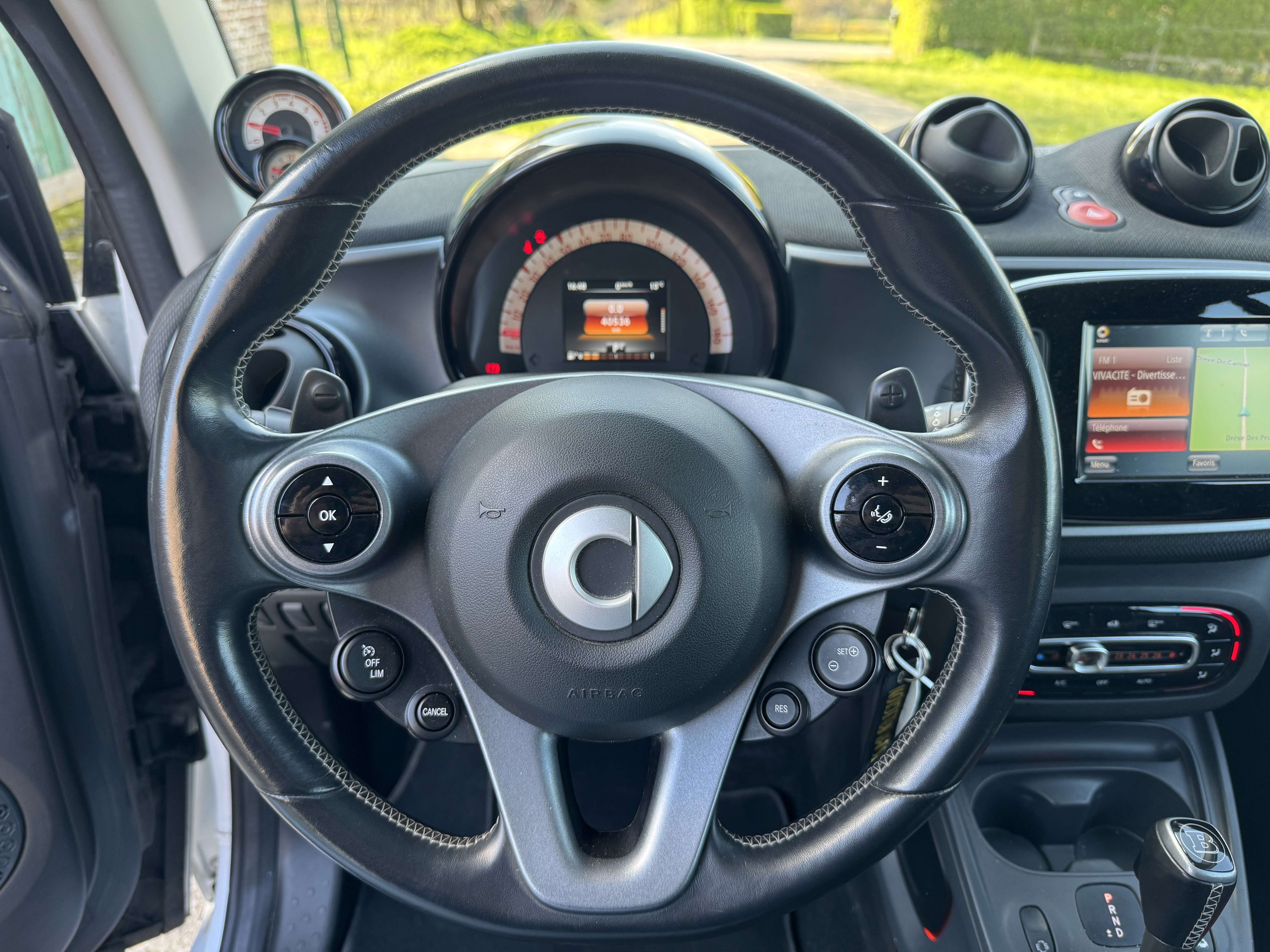 smart forTwo Cabrio 0.9 Turbo PACK BRABUS DCT thumbnail