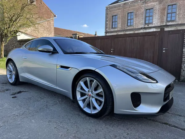 Jaguar F-Type Coupé 3.0 V6 *381 HP*CARPLAY*CAM*GPS*