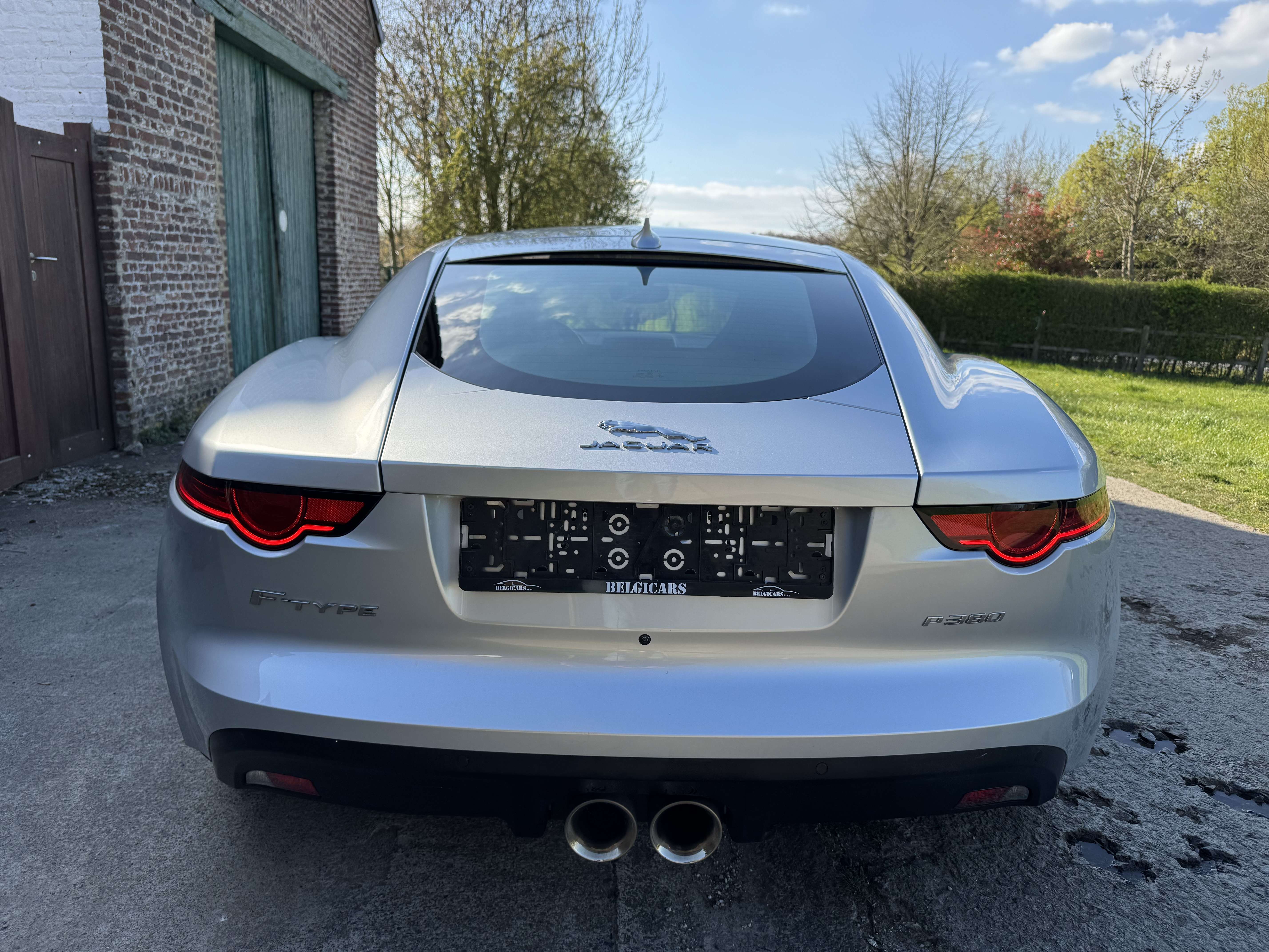 Jaguar F-Type Coupé 3.0 V6 *381 HP*CARPLAY*CAM*GPS* thumbnail