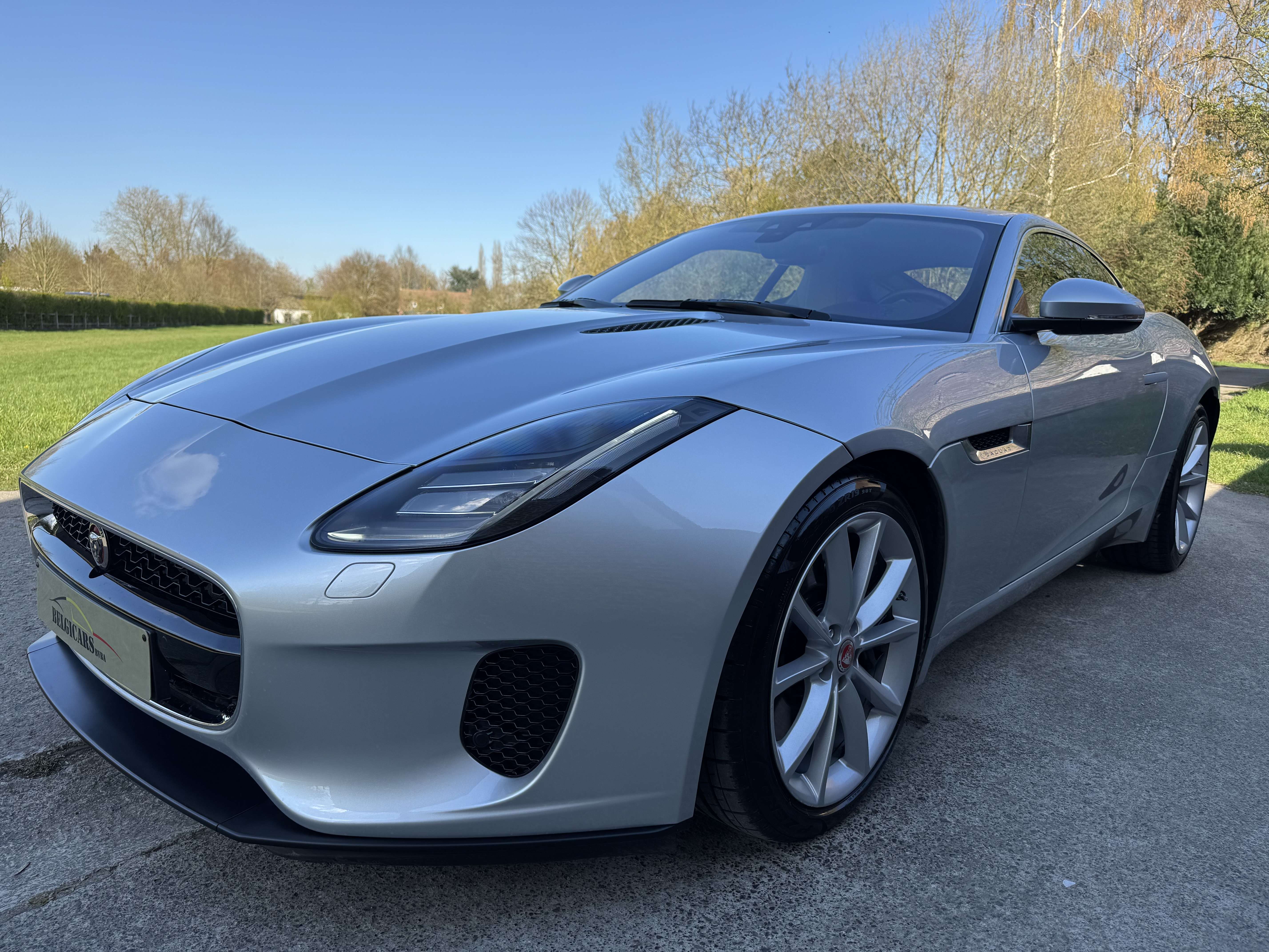 Jaguar F-Type Coupé 3.0 V6 *381 HP*CARPLAY*CAM*GPS* thumbnail