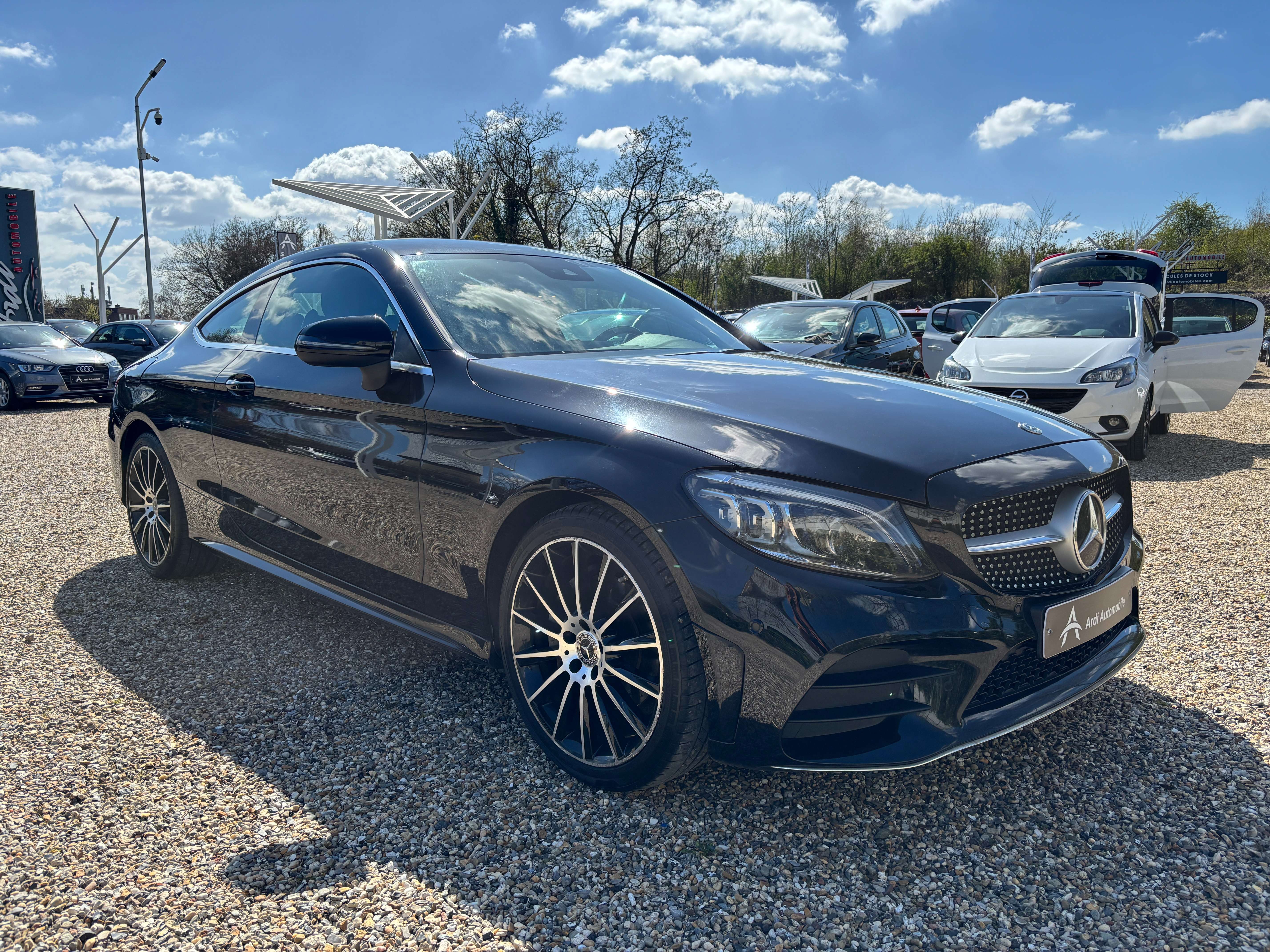 Mercedes-Benz C 200 Coupe *PACK AMG*CARPLAY*LED*CAMERA*GARANTIE* thumbnail