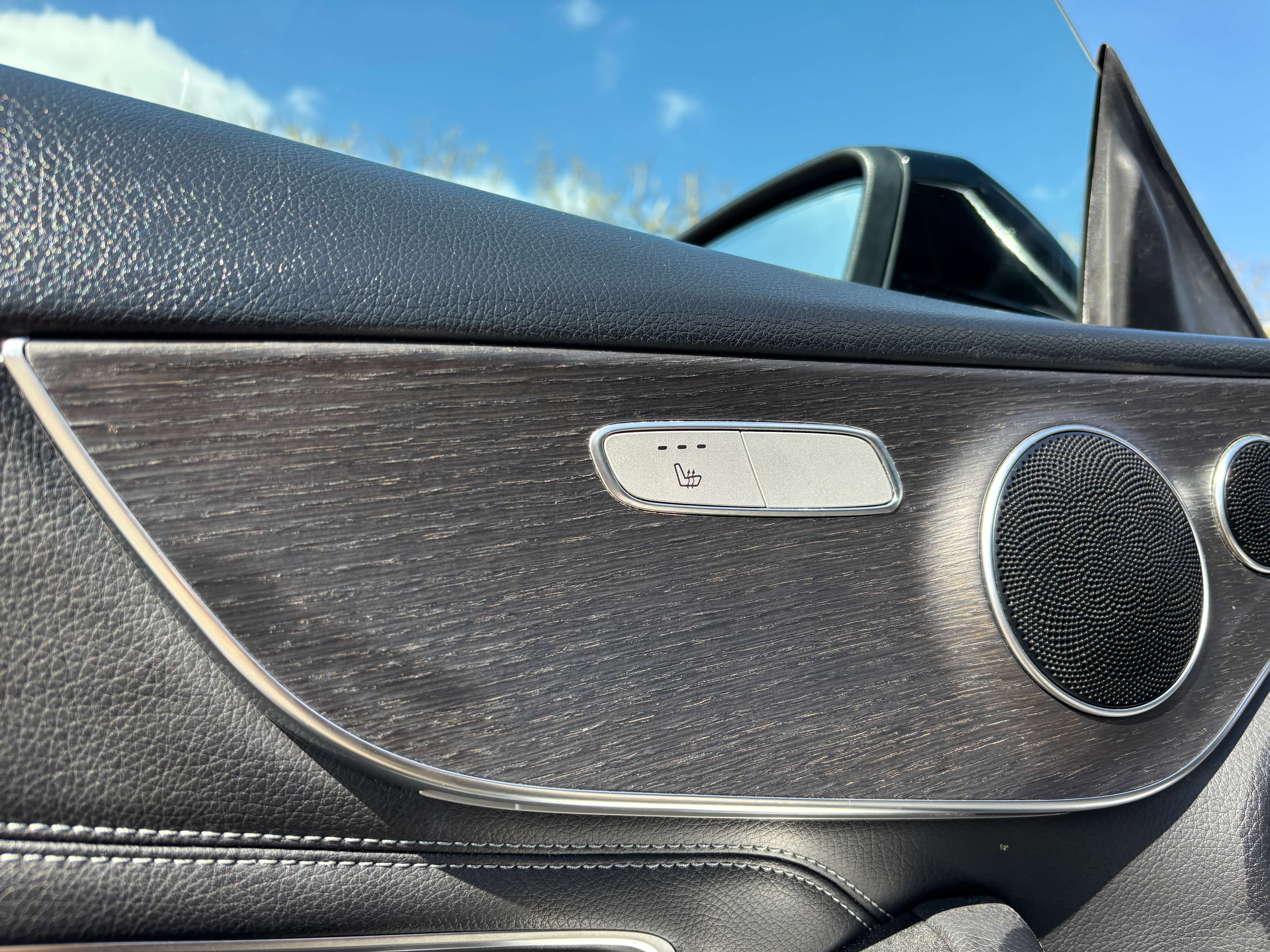 Mercedes-Benz C 200 Coupe *PACK AMG*CARPLAY*LED*CAMERA*GARANTIE* thumbnail