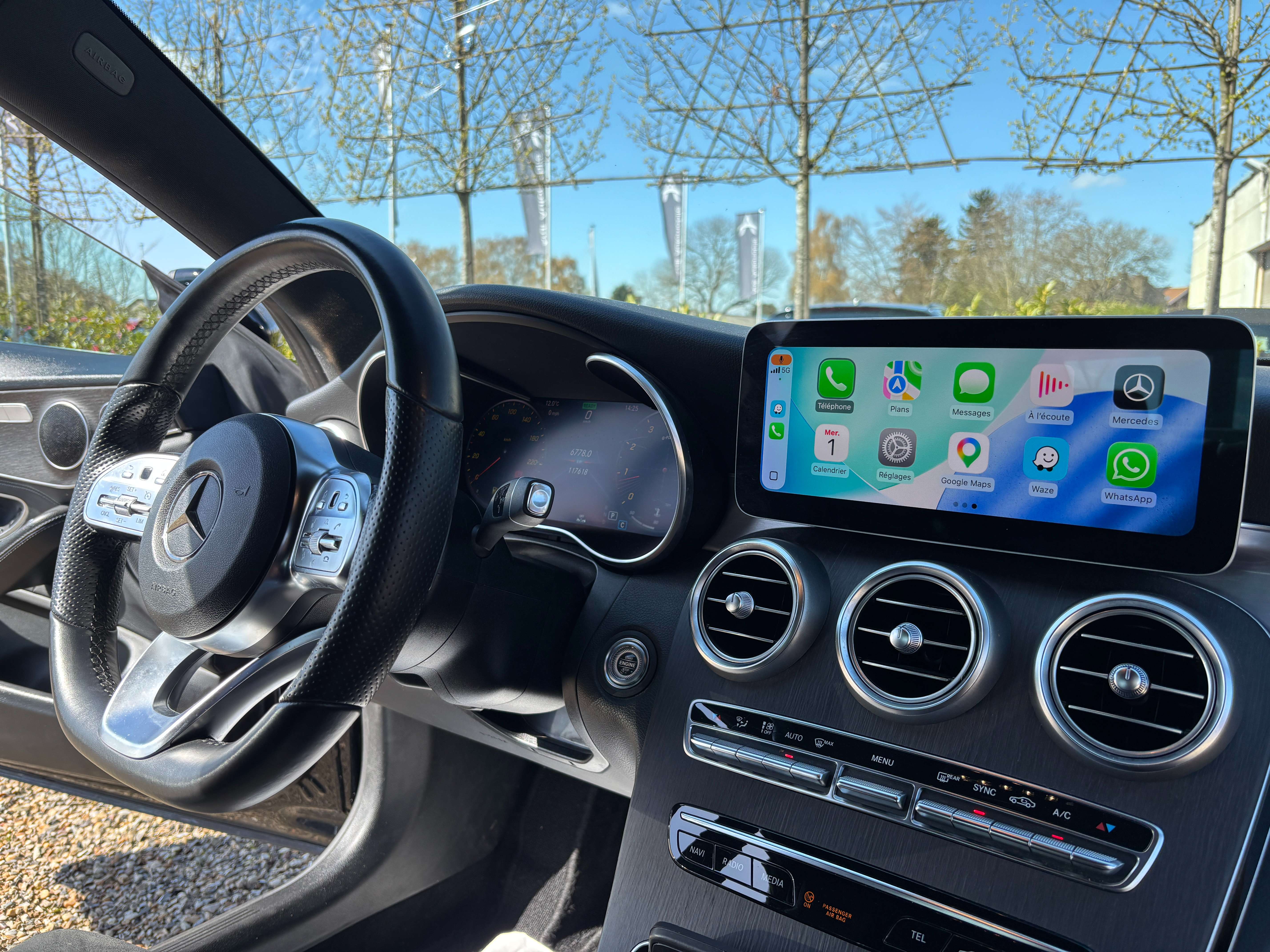 Mercedes-Benz C 200 Coupe *PACK AMG*CARPLAY*LED*CAMERA*GARANTIE* thumbnail