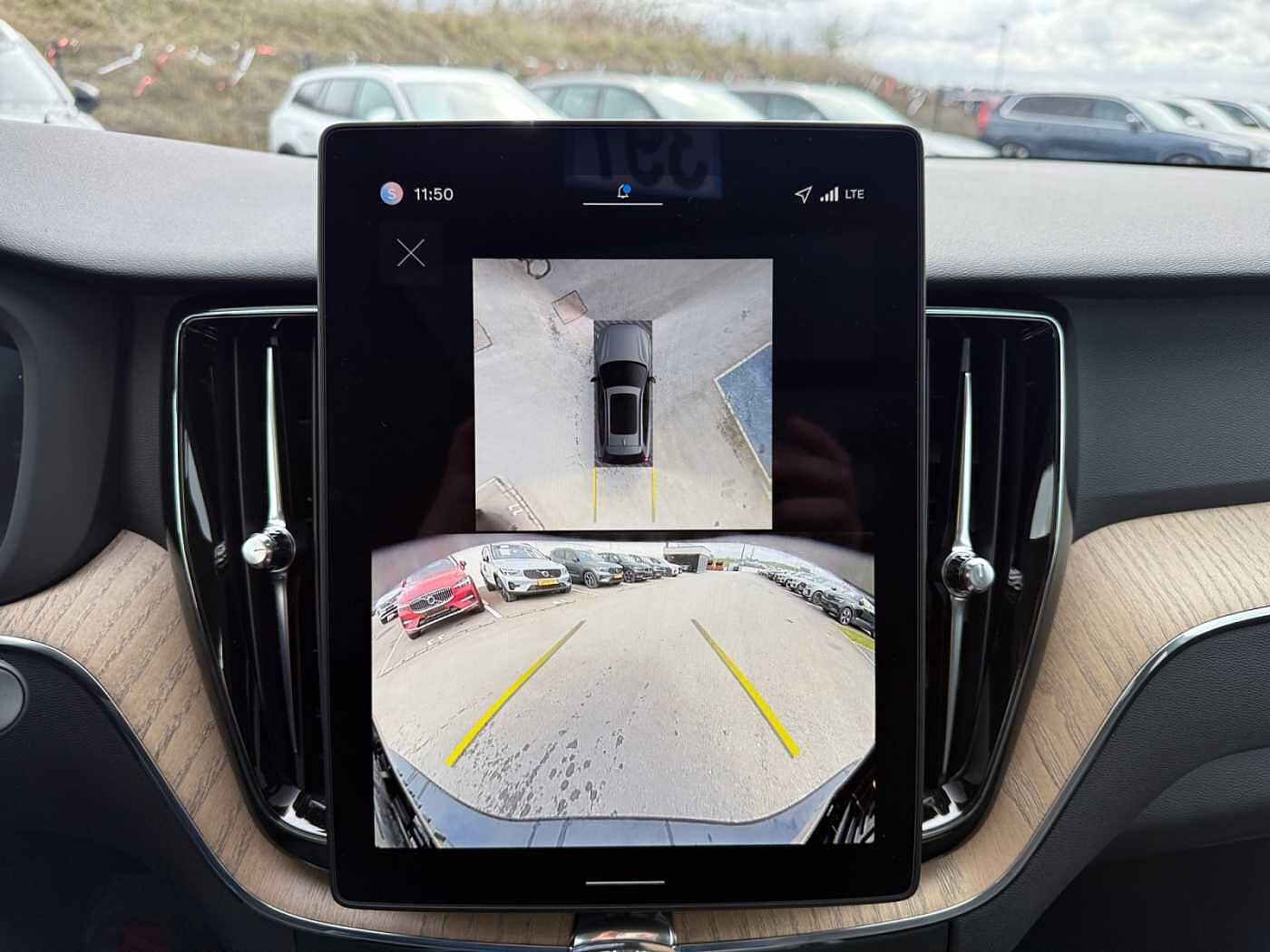 Volvo XC60 XC60 Plus, T6 AWD Plug-in Hybrid, Elektrisch/Benzin, Dark thumbnail