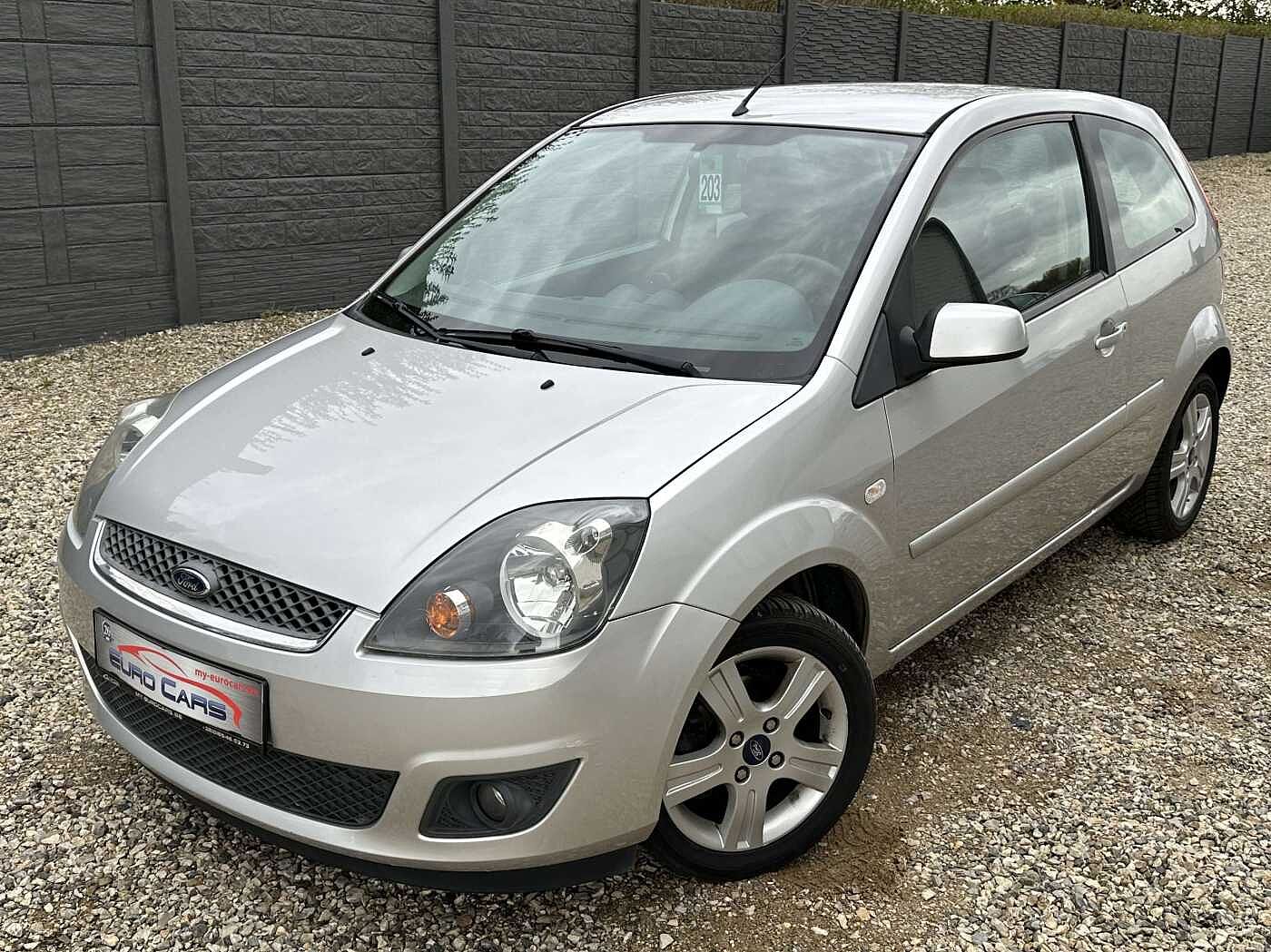 Ford Fiesta 1.3i Ambiente AIRCO/BLUETOOTH/GPS/GARANTIE 12 MOIS thumbnail