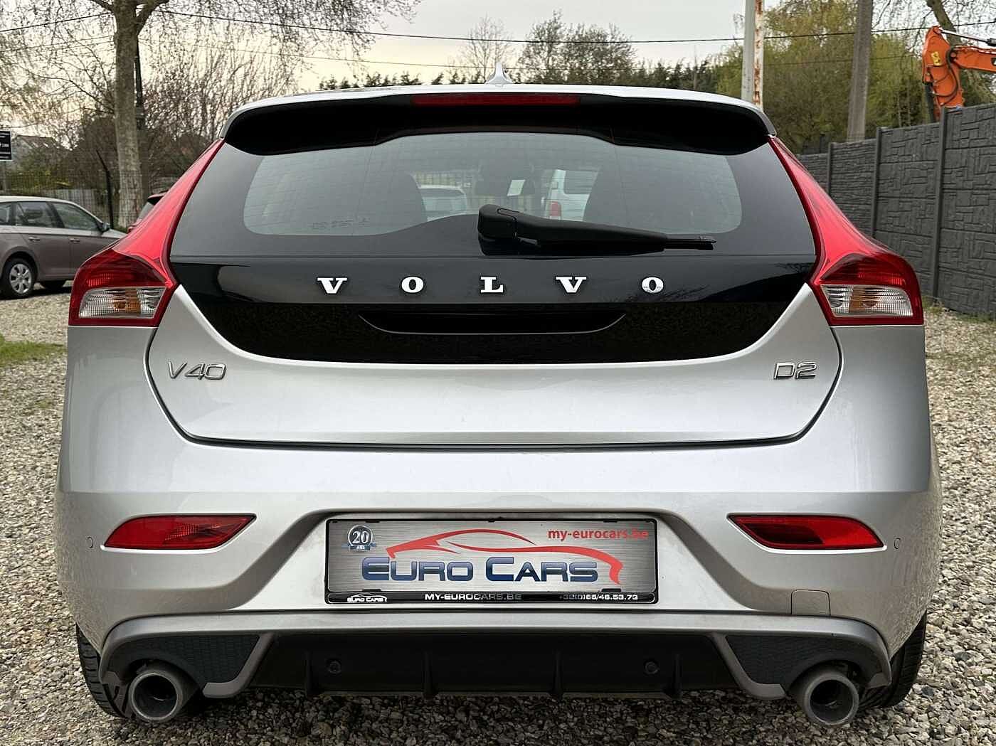 Volvo V40 2.0 D2-82 Ocean Race CUIR/LED/SENSOR/GPS/GARANTIE thumbnail