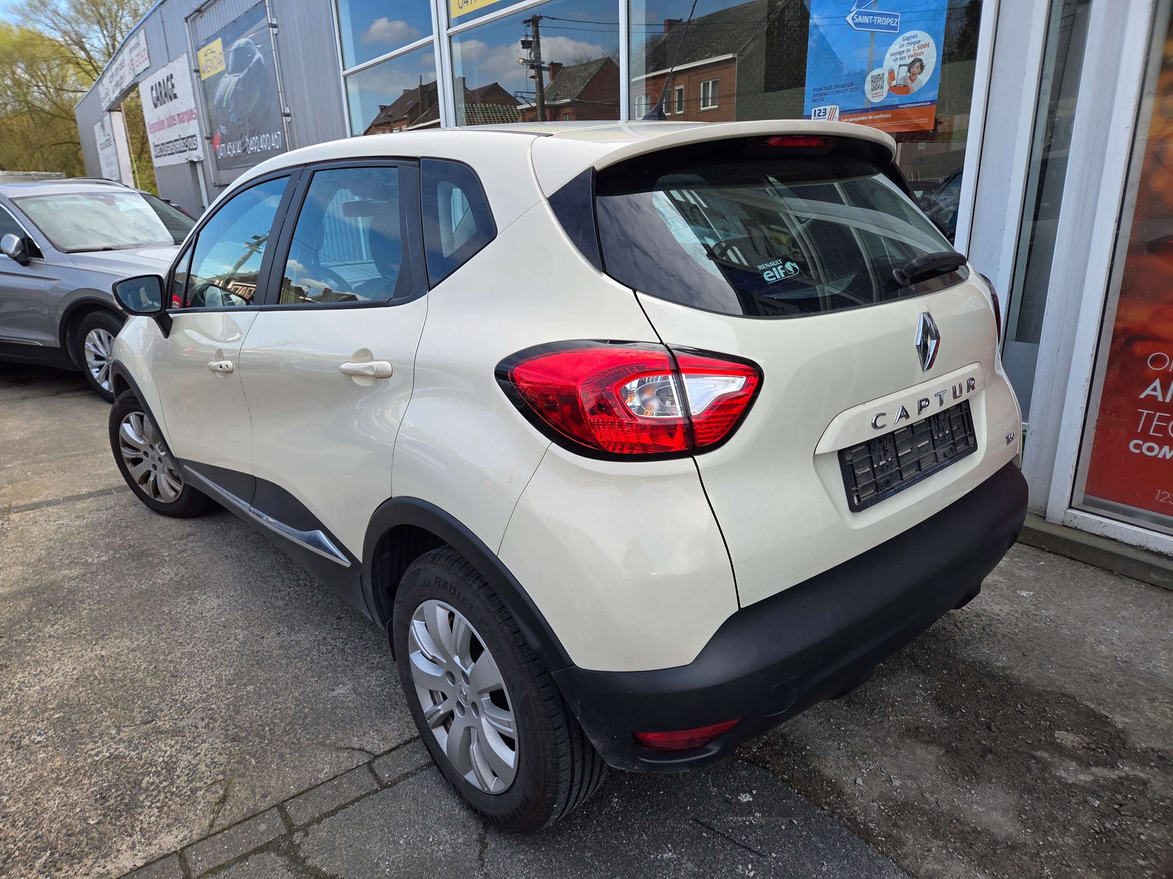 Renault Captur Captur 1.2 TCe Extrem EDC thumbnail