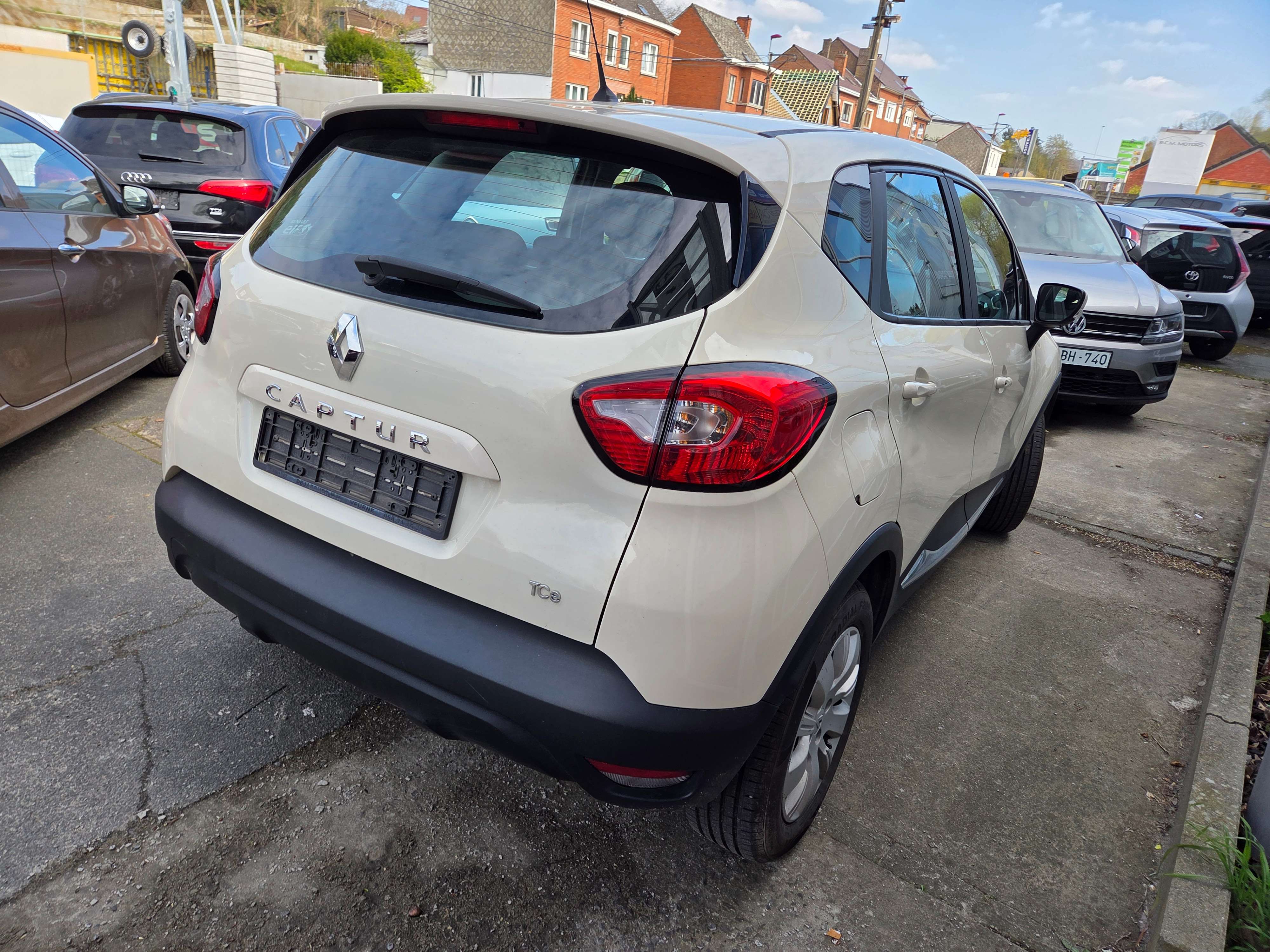 Renault Captur Captur 1.2 TCe Extrem EDC thumbnail