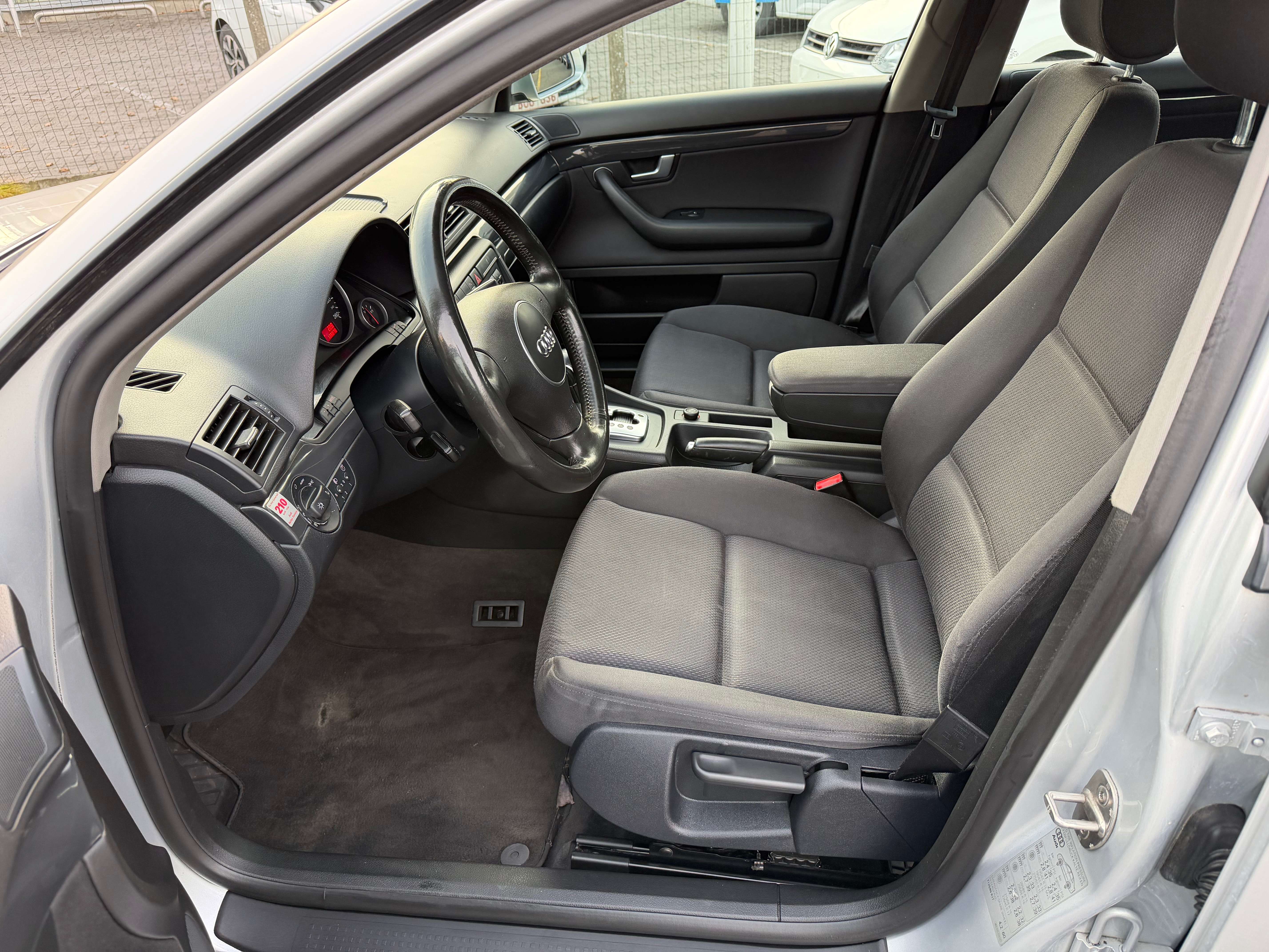 Audi A4 A4 2.0i 16v FSI*Boîte automatiqu* garantie 12M*