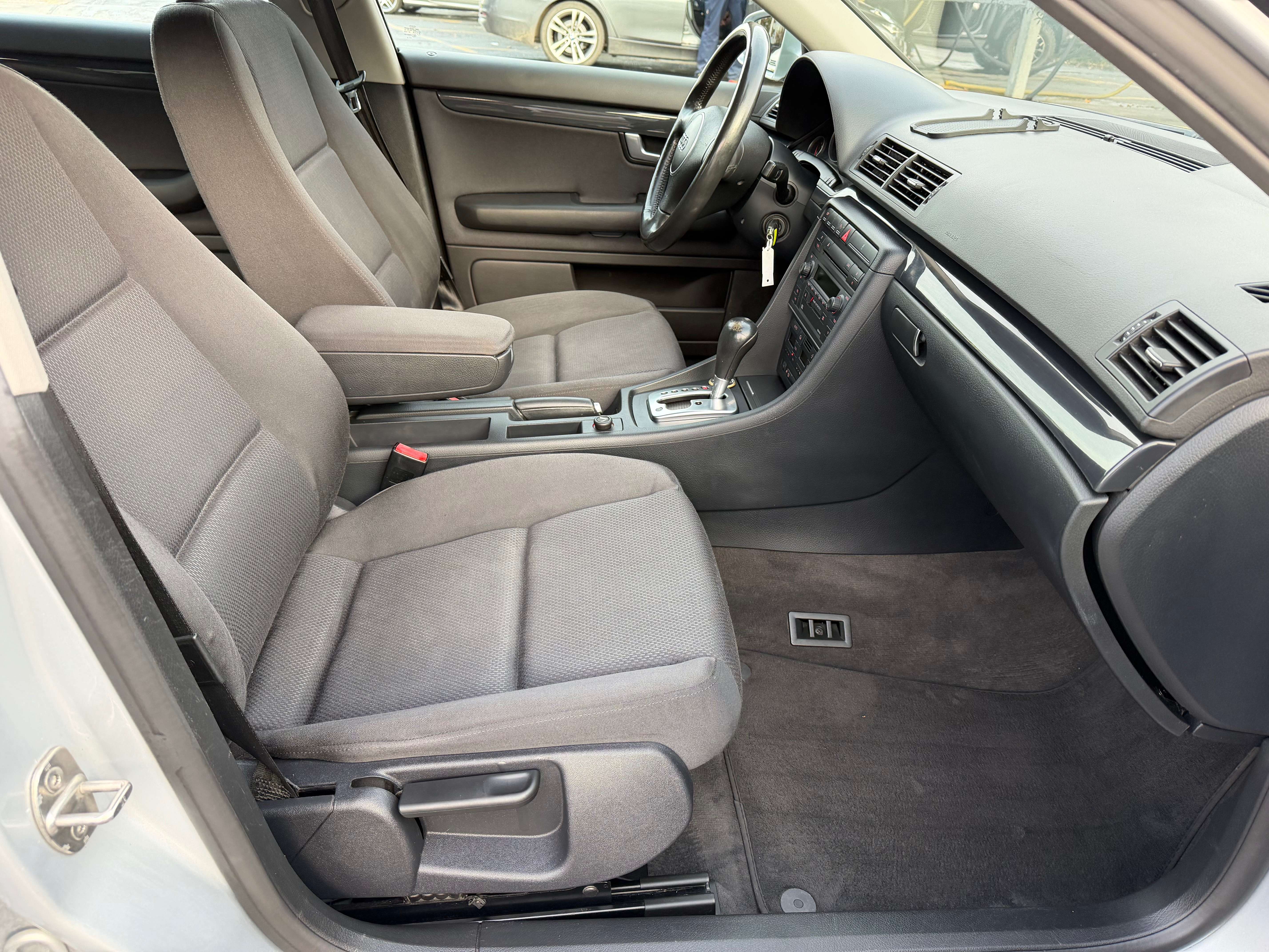 Audi A4 A4 2.0i 16v FSI*Boîte automatiqu* garantie 12M*