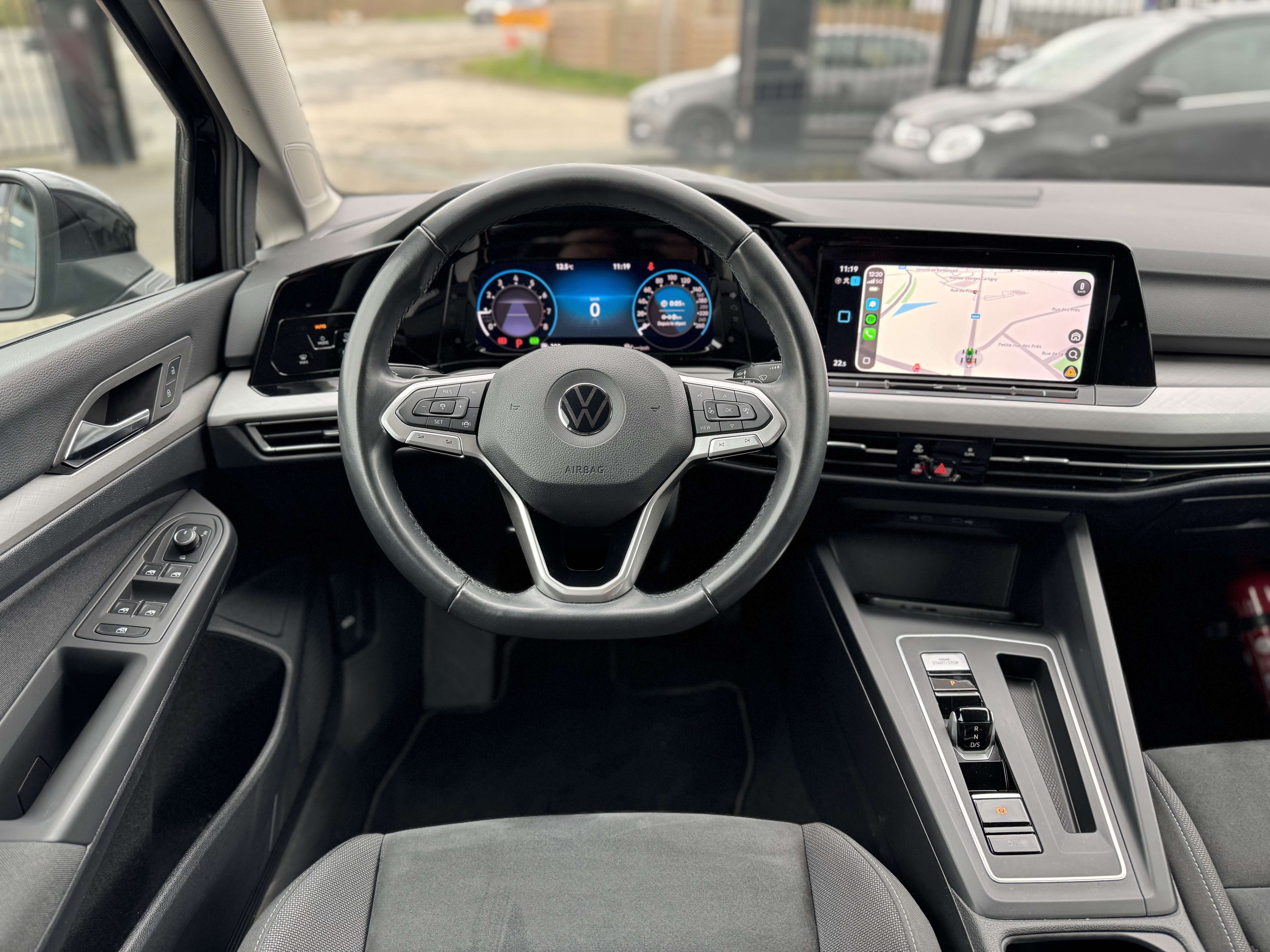 Volkswagen Golf Variant 1.0 eTSI Life DSG / CARPLAY / AIRCO / ACC / LED