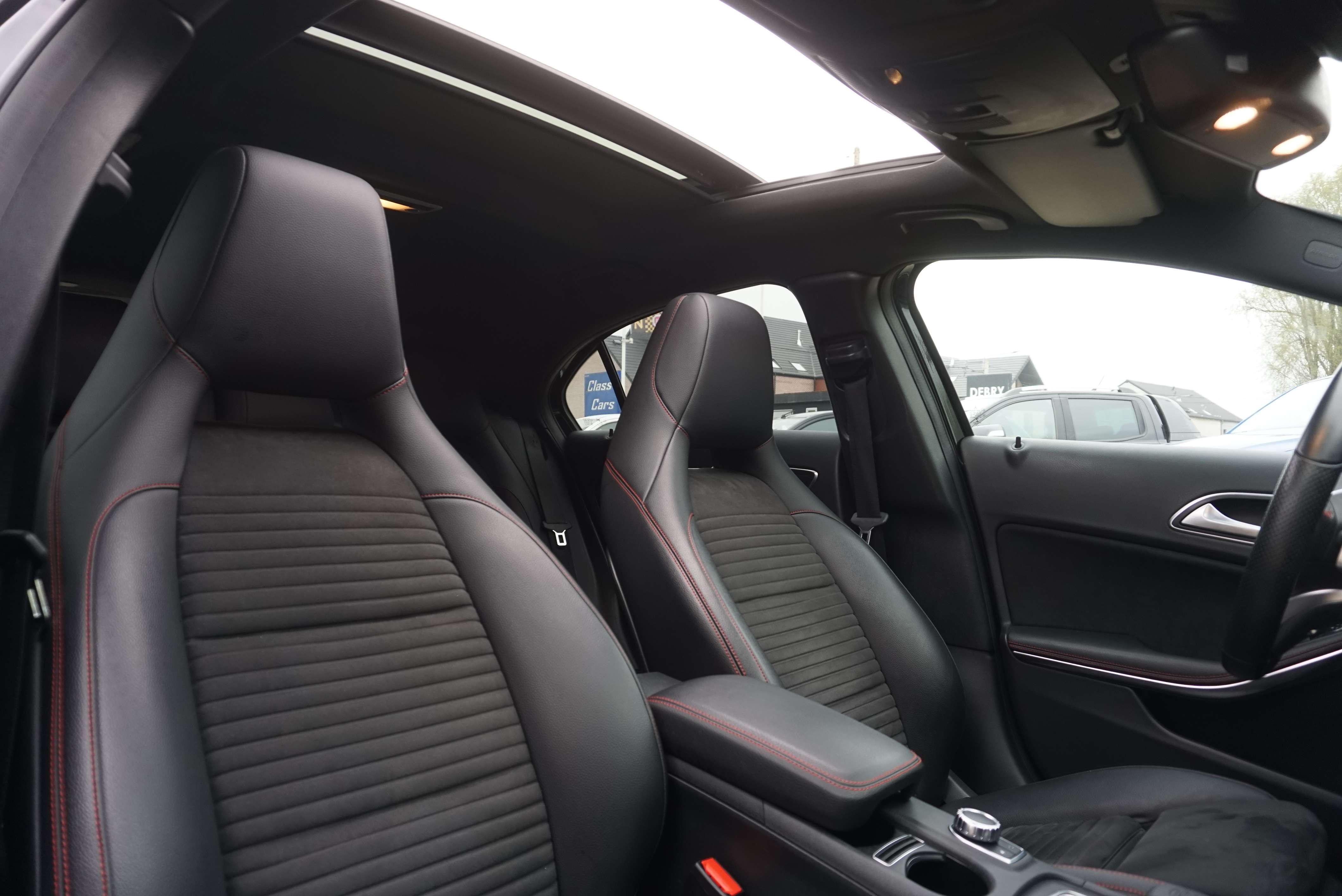 Mercedes-Benz A 45 AMG 4-Matic+ KIT AERO AUTO FULL LED CAM 388CV 62000KM