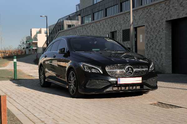 Mercedes-Benz Cla (2) SHOOTING BRAKE 200 D BUSINESS EDITION 7G-DCT