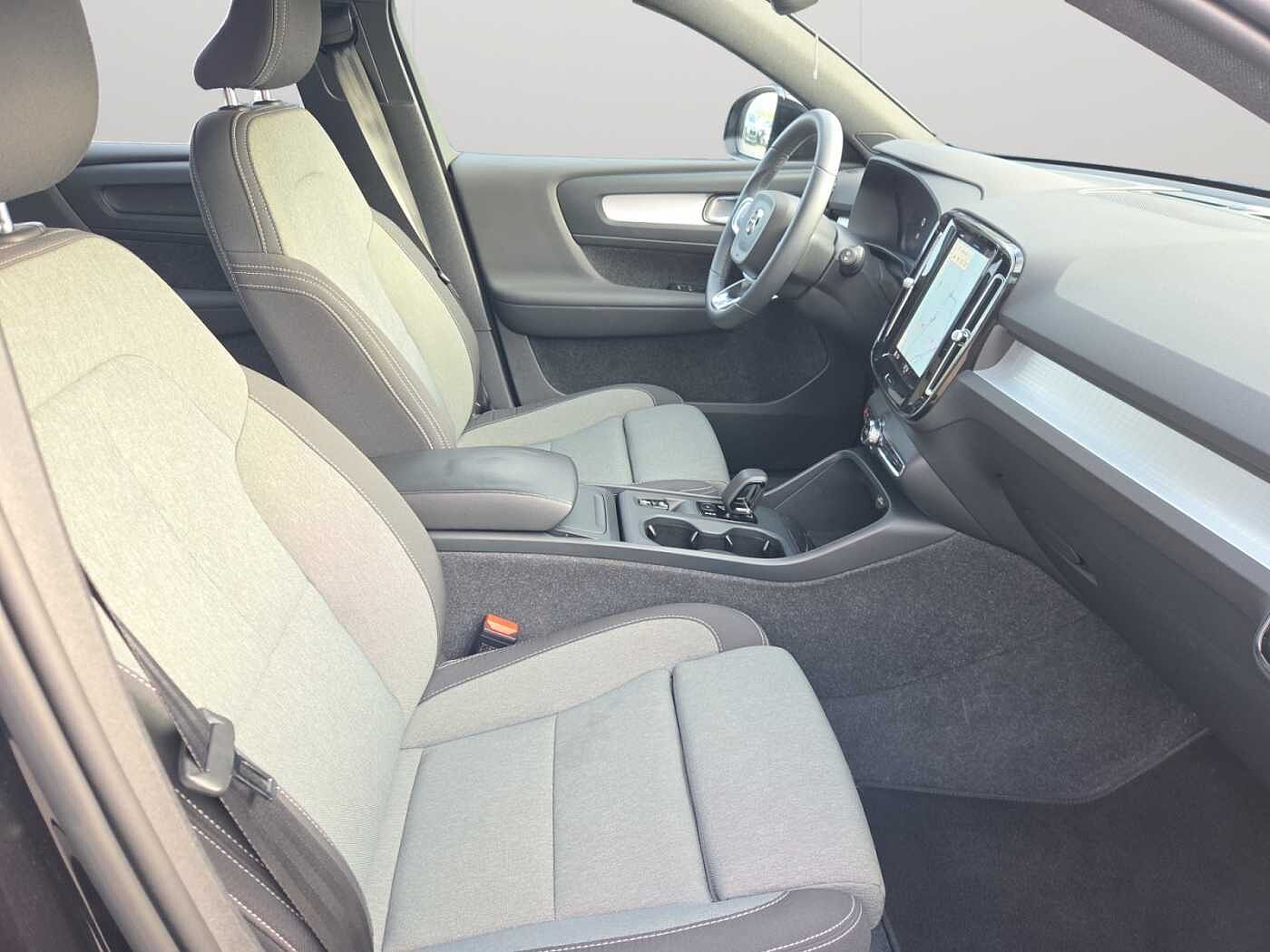 Volvo XC40 XC40 Core, B3 Mild Hybrid, Essence
