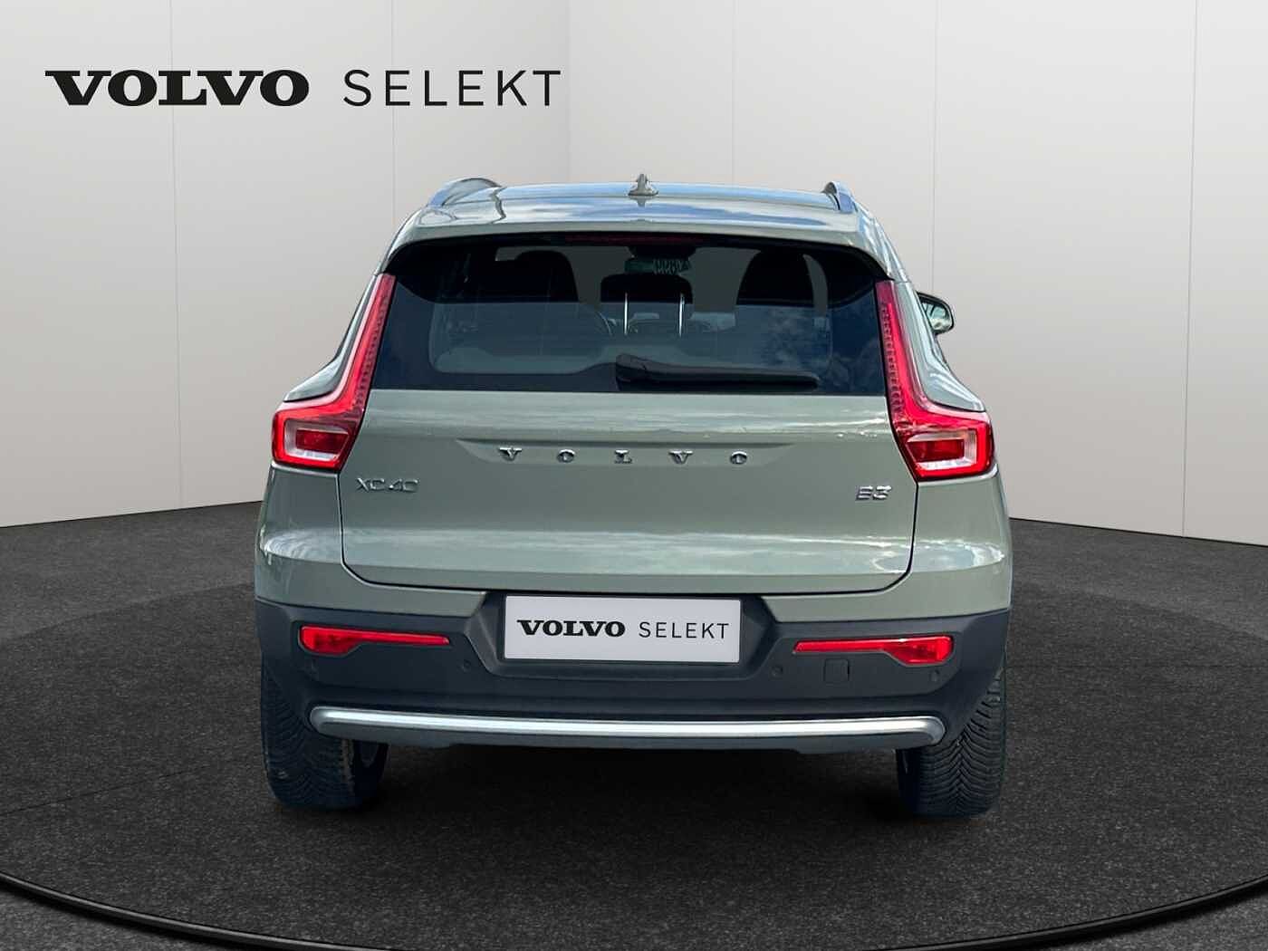 Volvo XC40 XC40 Core, B3 Mild Hybrid, Essence