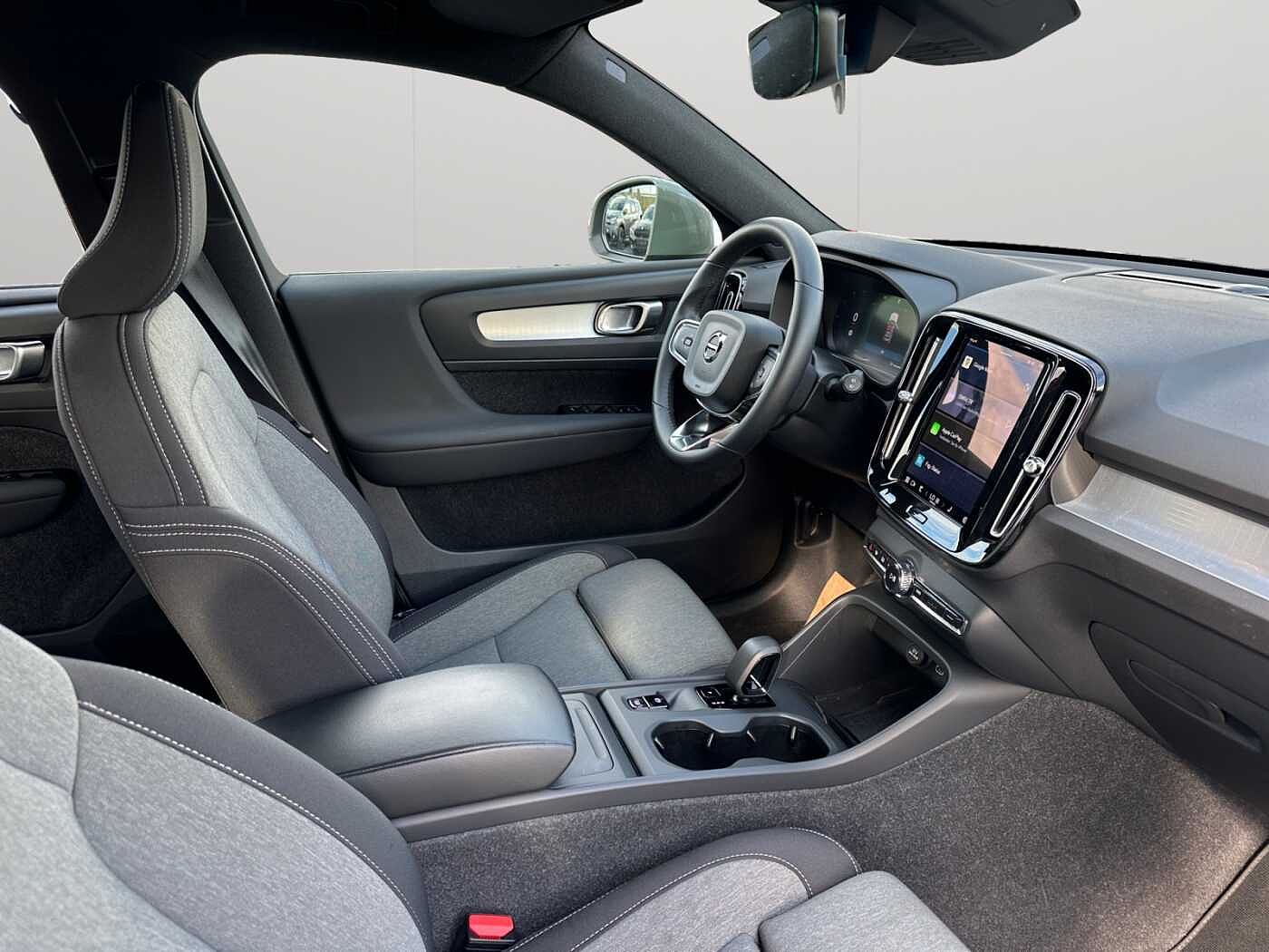 Volvo XC40 XC40 Core, B3 Mild Hybrid, Essence