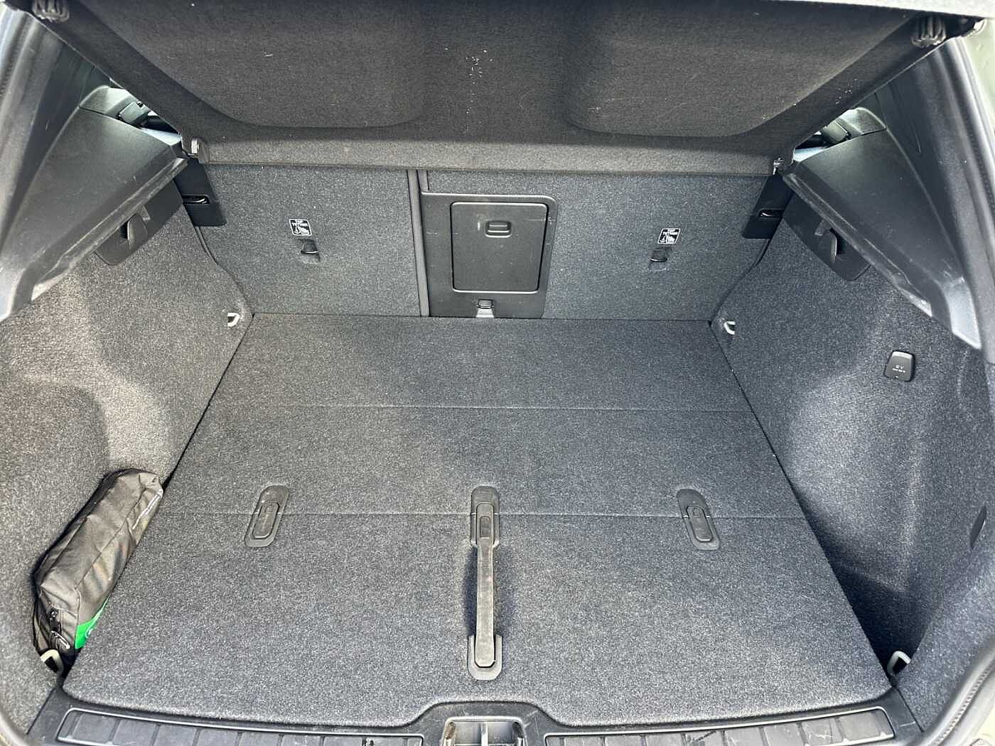 Volvo XC40 XC40 Core, B3 Mild Hybrid, Essence