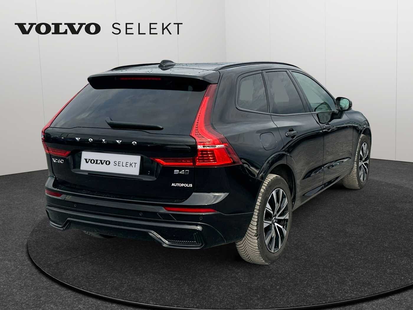 Volvo XC60 XC60 Plus, B4 AWD Mild Hybrid, Diesel, Dark