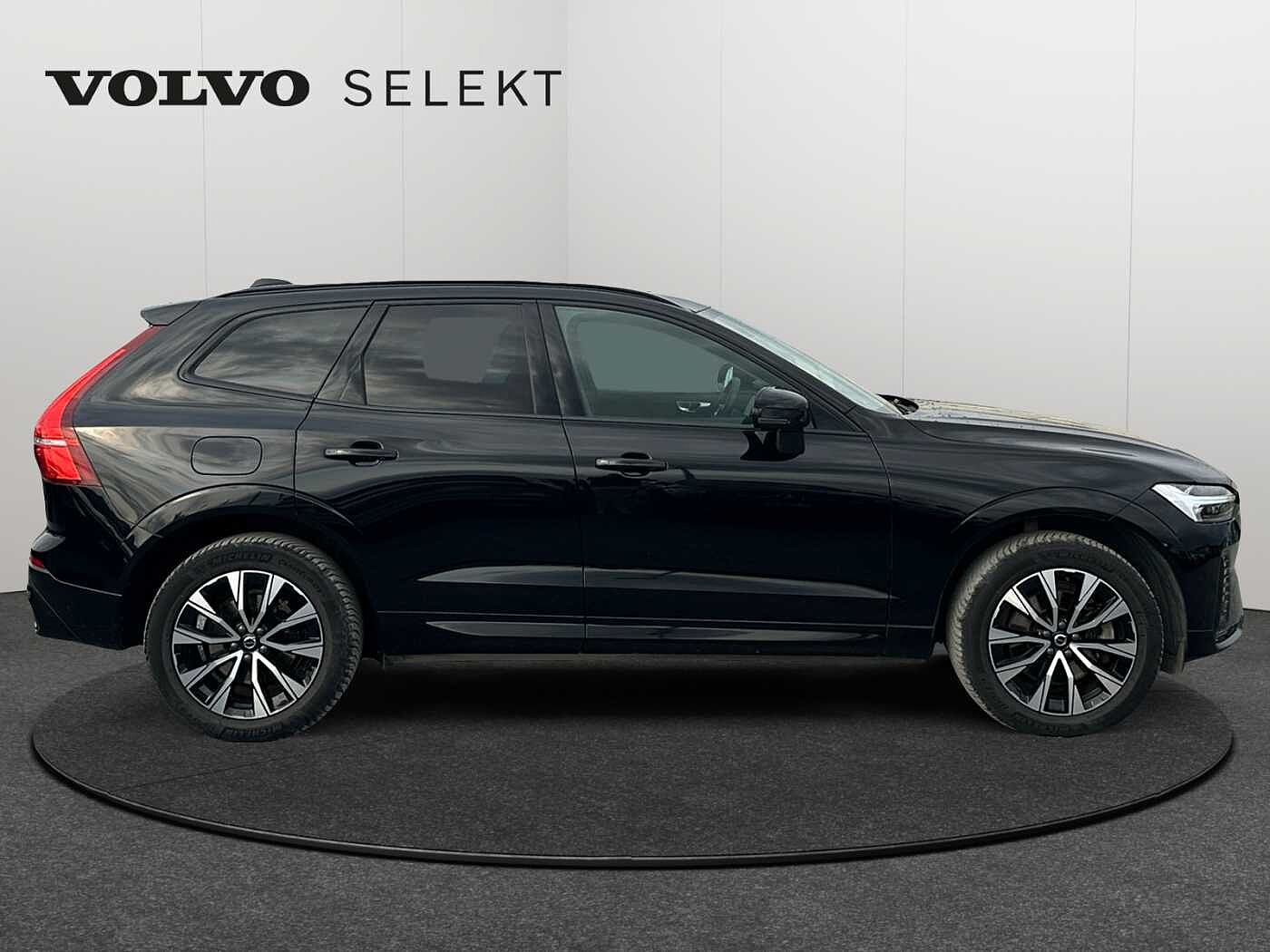 Volvo XC60 XC60 Plus, B4 AWD Mild Hybrid, Diesel, Dark