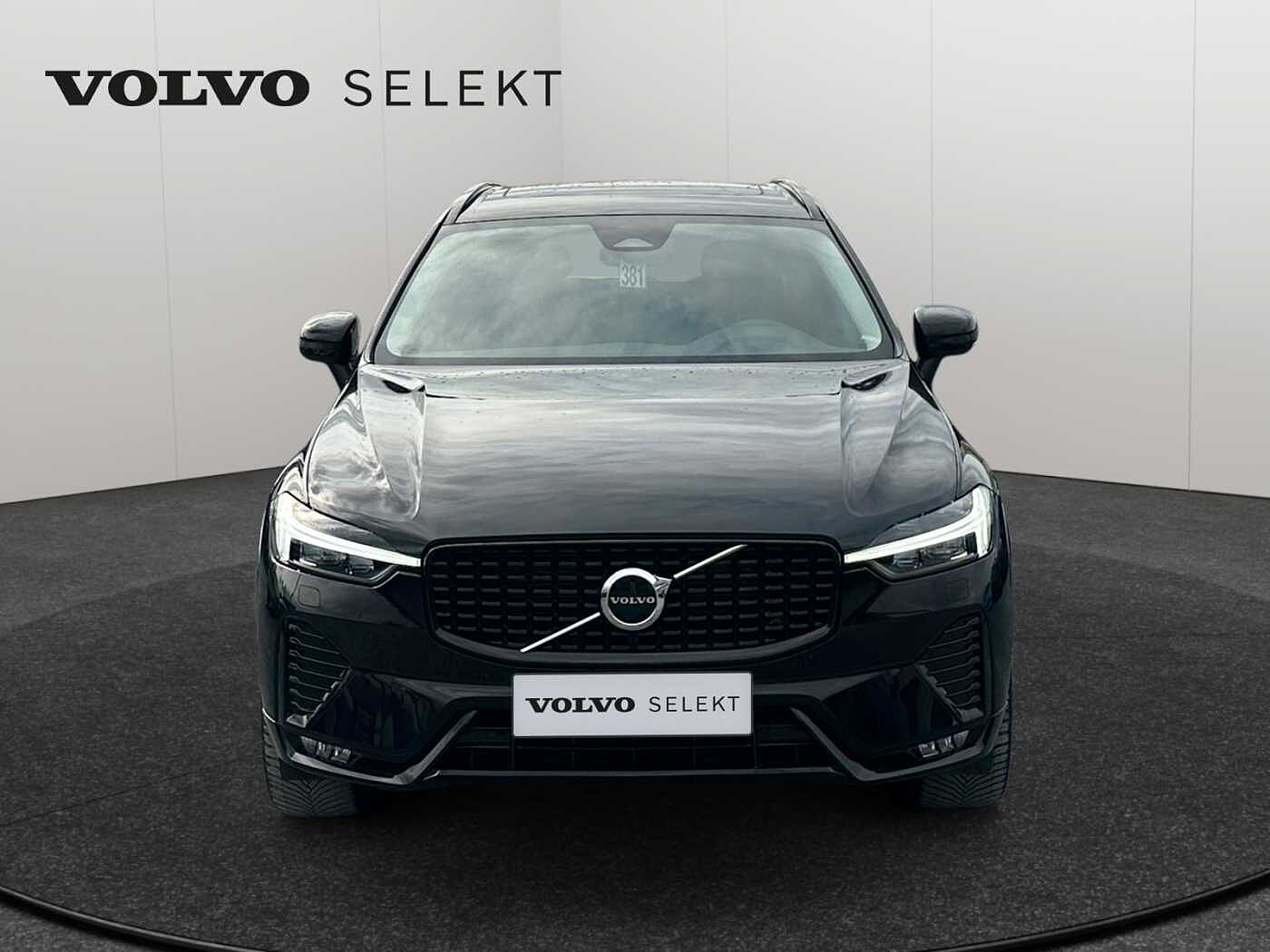 Volvo XC60 XC60 Plus, B4 AWD Mild Hybrid, Diesel, Dark