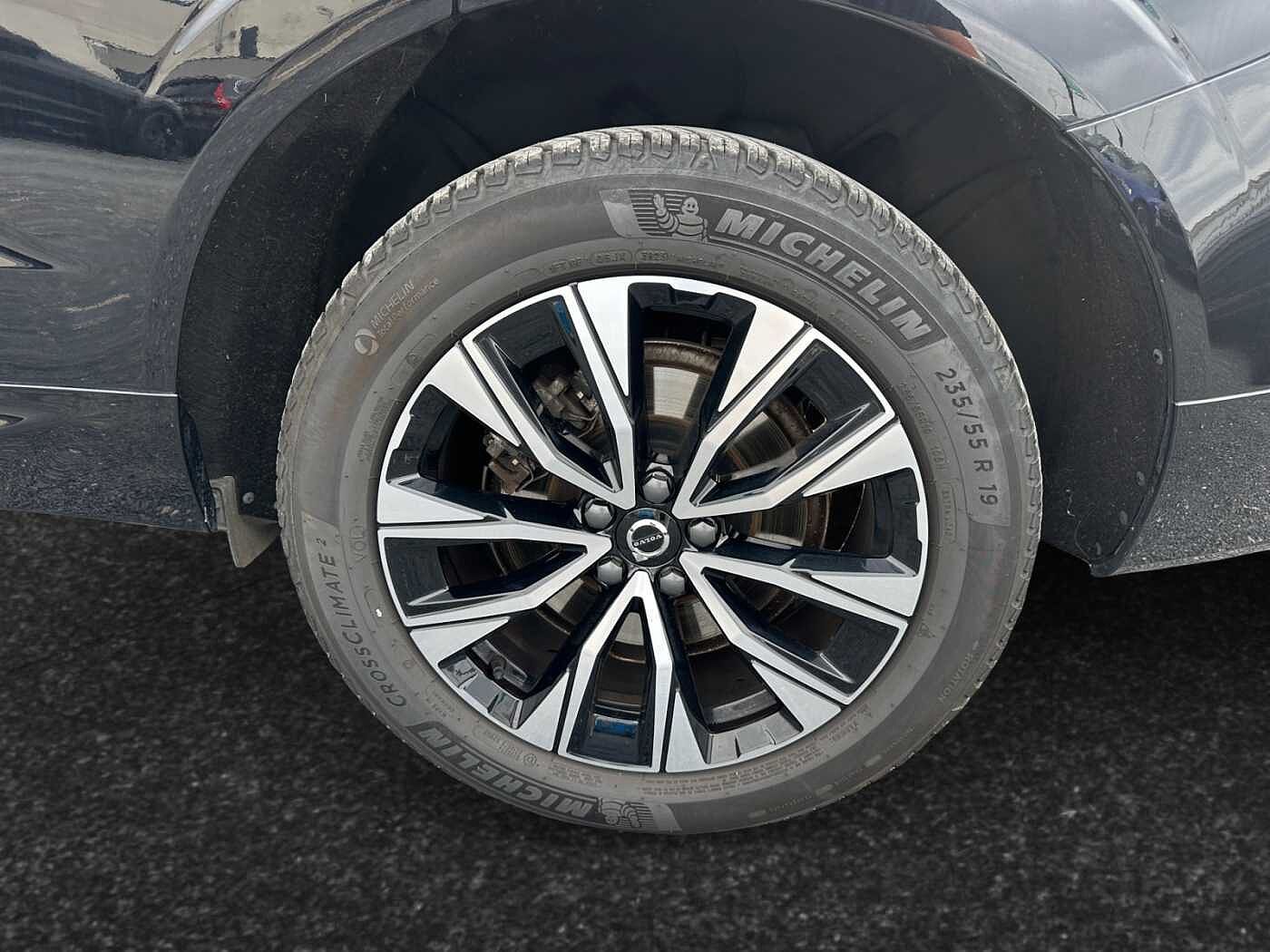 Volvo XC60 XC60 Plus, B4 AWD Mild Hybrid, Diesel, Dark