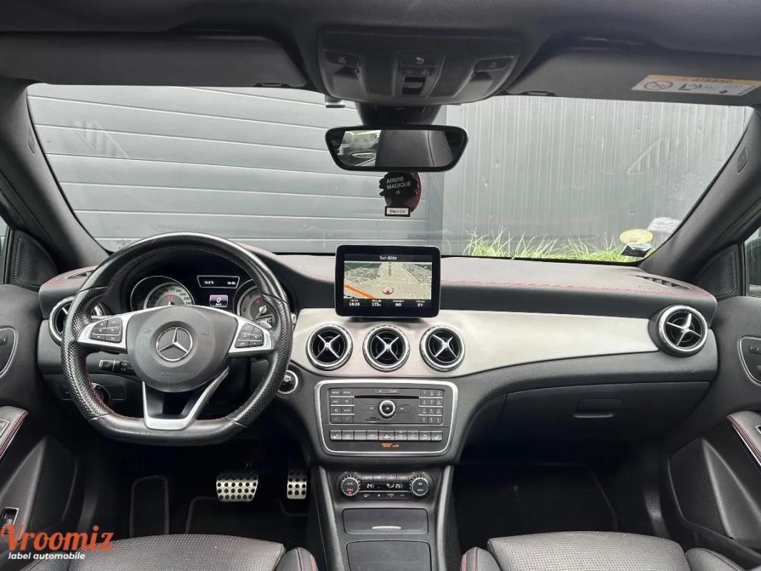 Mercedes-Benz Gla 220d 177ch Fascination AMG 4-Matic 7G-DCT Toit ouvrant