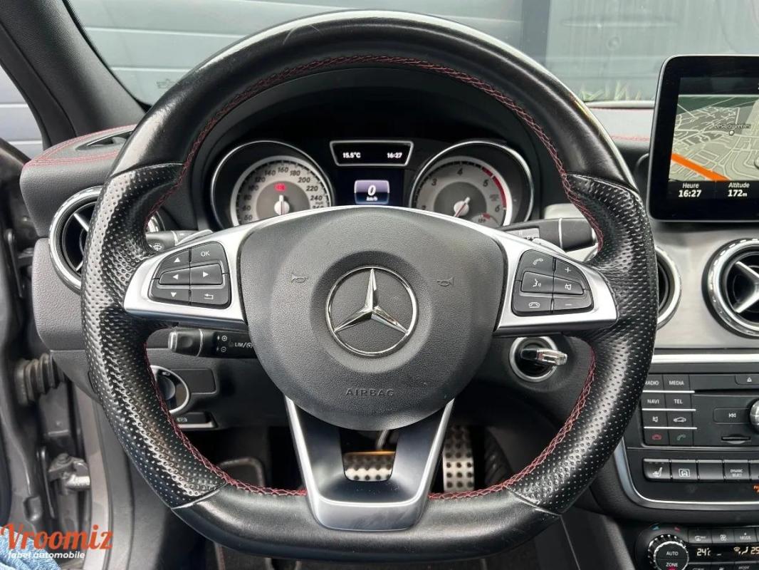 Mercedes-Benz Gla 220d 177ch Fascination AMG 4-Matic 7G-DCT Toit ouvrant