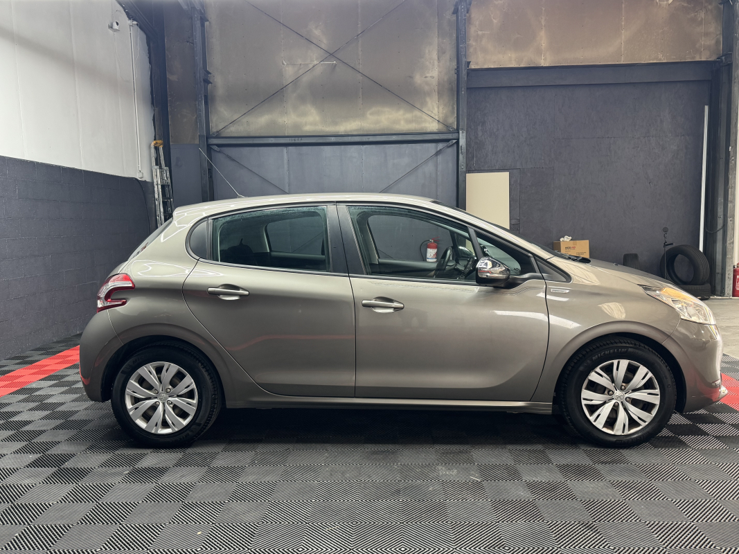 Peugeot 208 1.2 VTI Urban Soul 4.0 CV