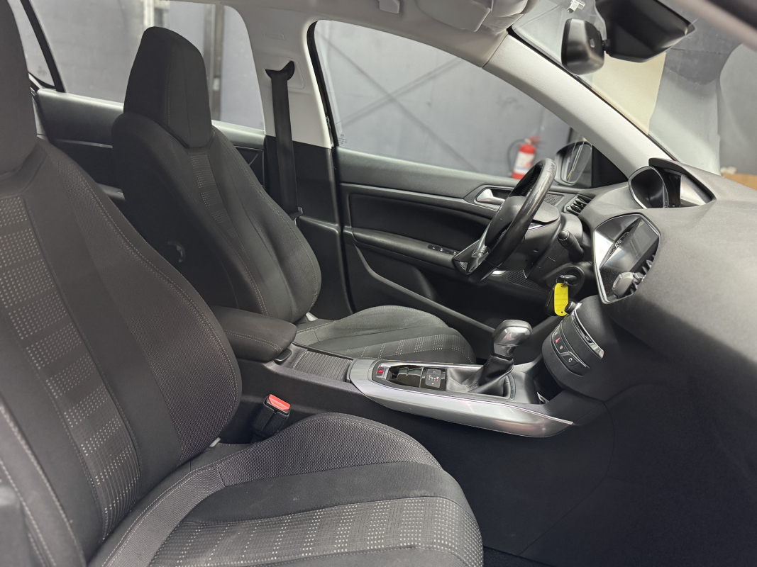 Peugeot 308 2.0 BleuHDI 150 ch ALLURE