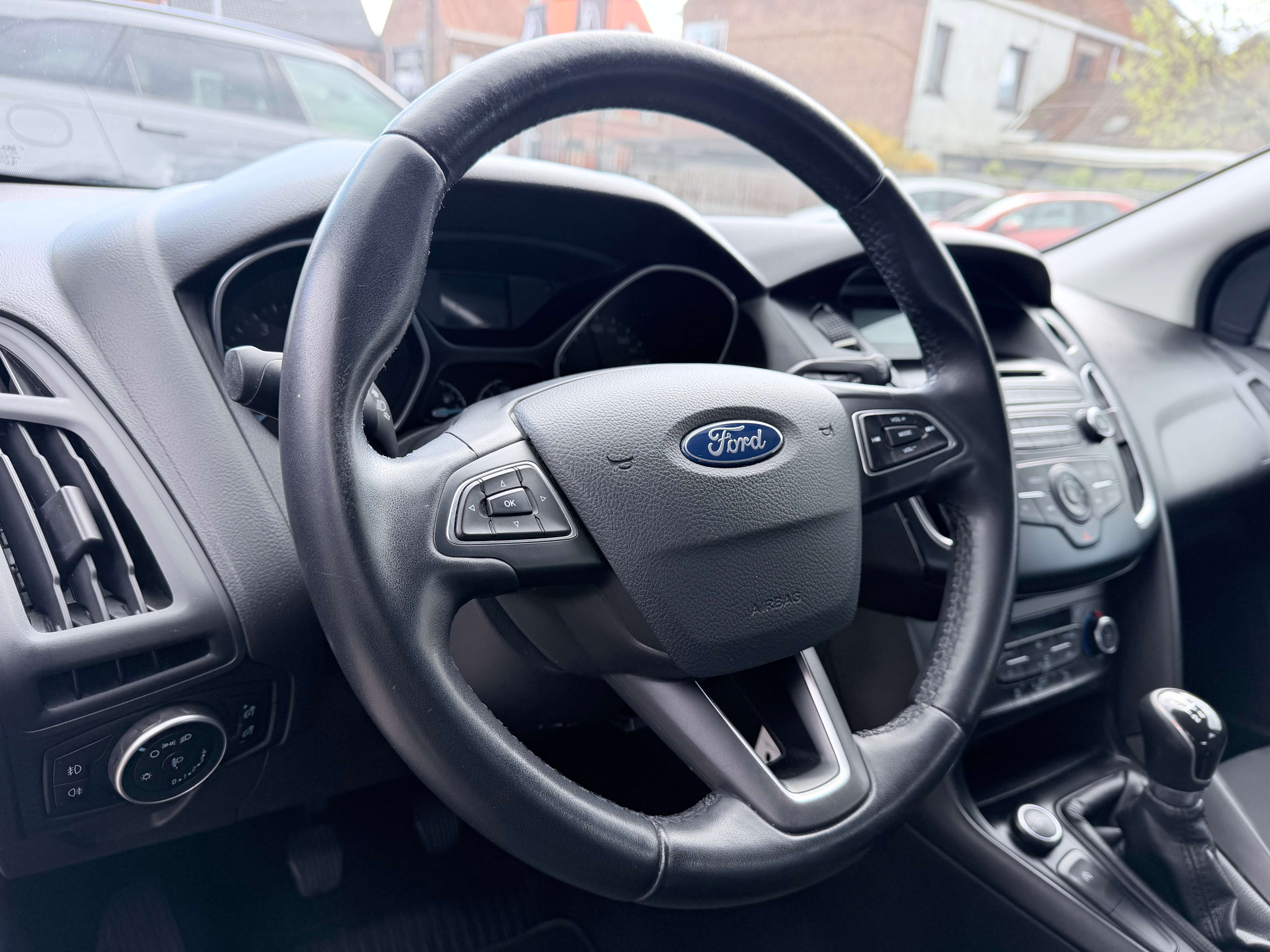 Ford Focus 1.0 EcoBoost Business Class AIRCO/PDC/16"