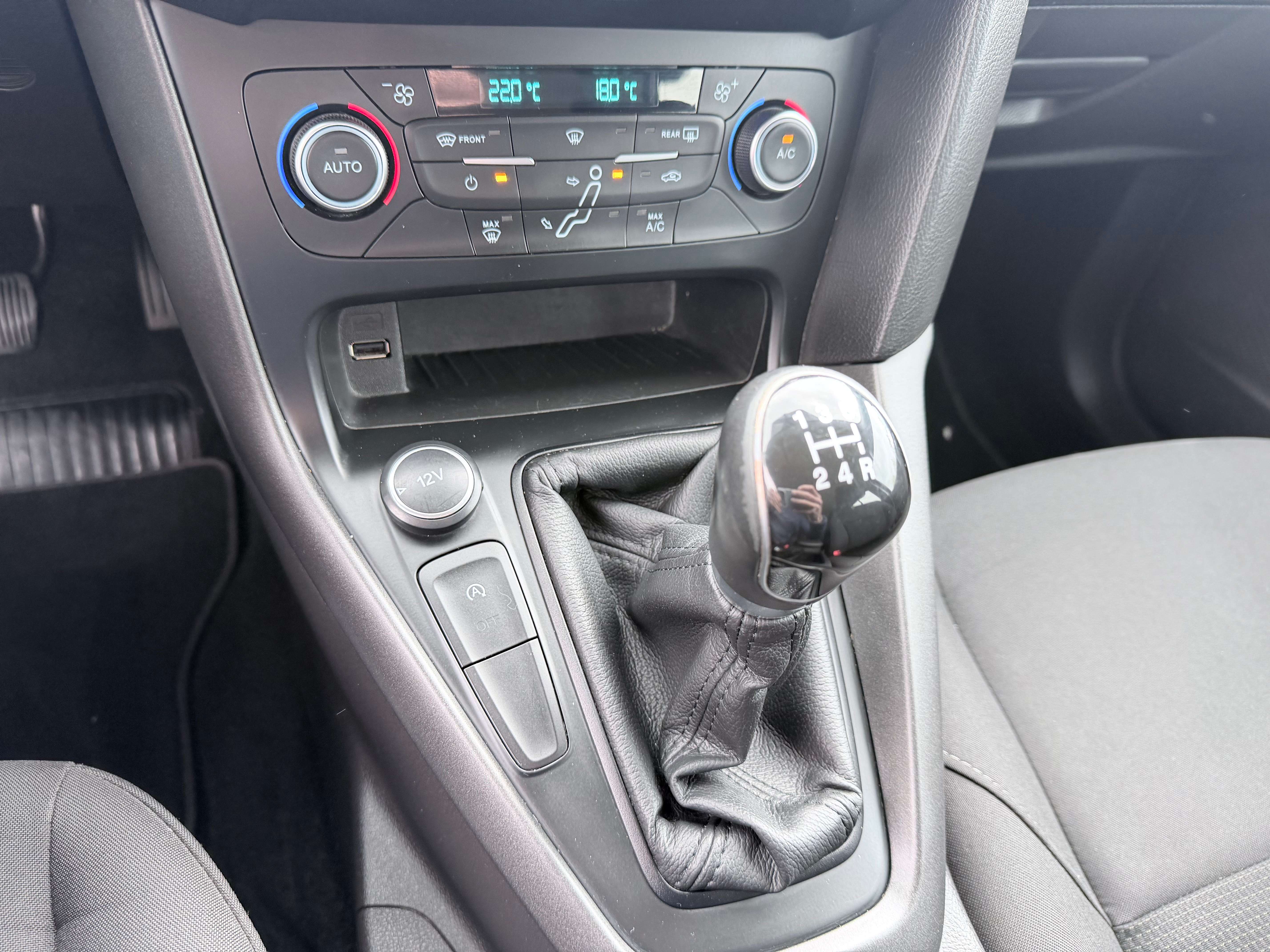 Ford Focus 1.0 EcoBoost Business Class AIRCO/PDC/16"