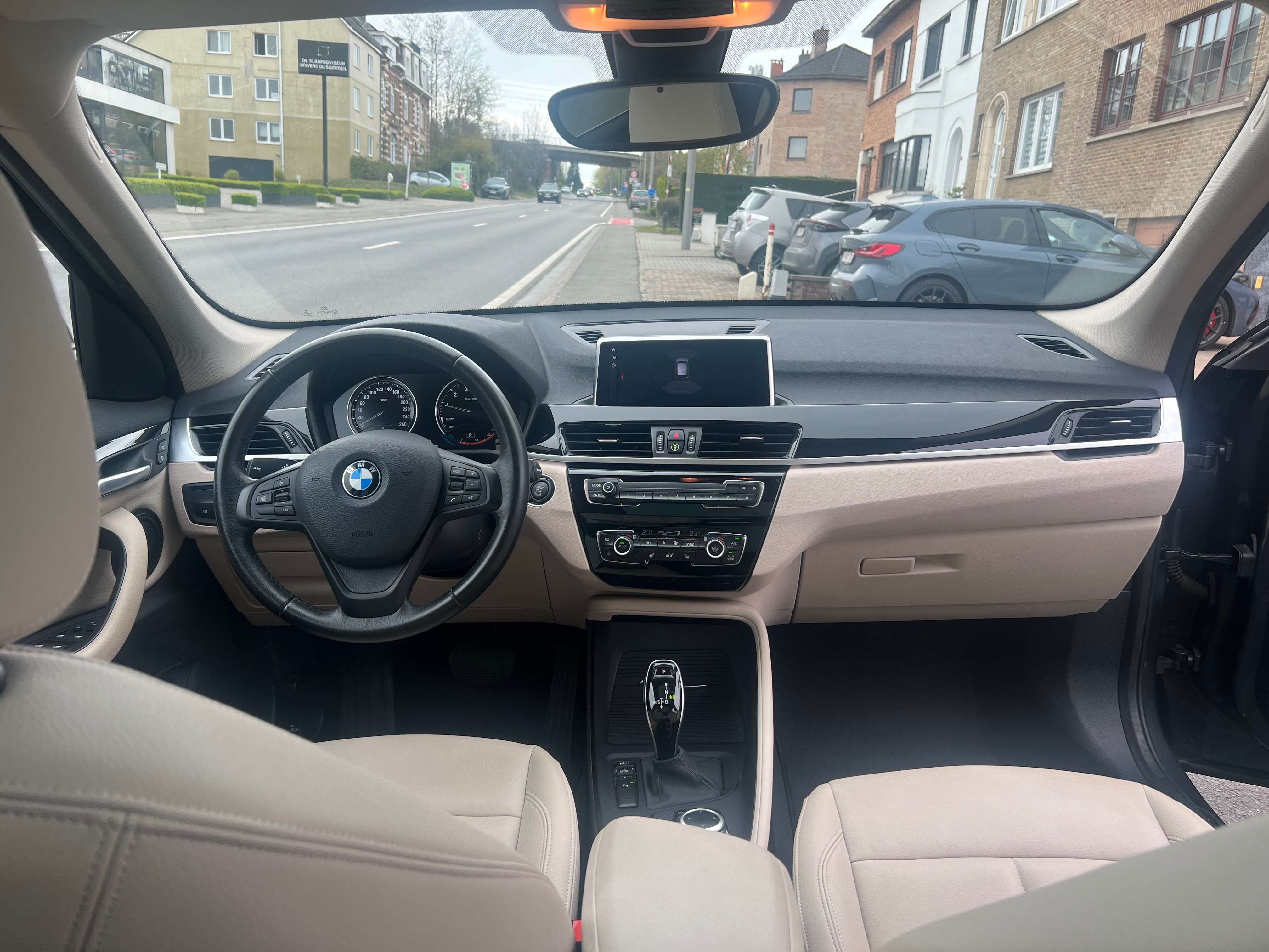 BMW X1 1.5iA sDrive18 OPF (EU6AP) 2035 CUIR TOIT PANO CREDIT 100% GARANTIE