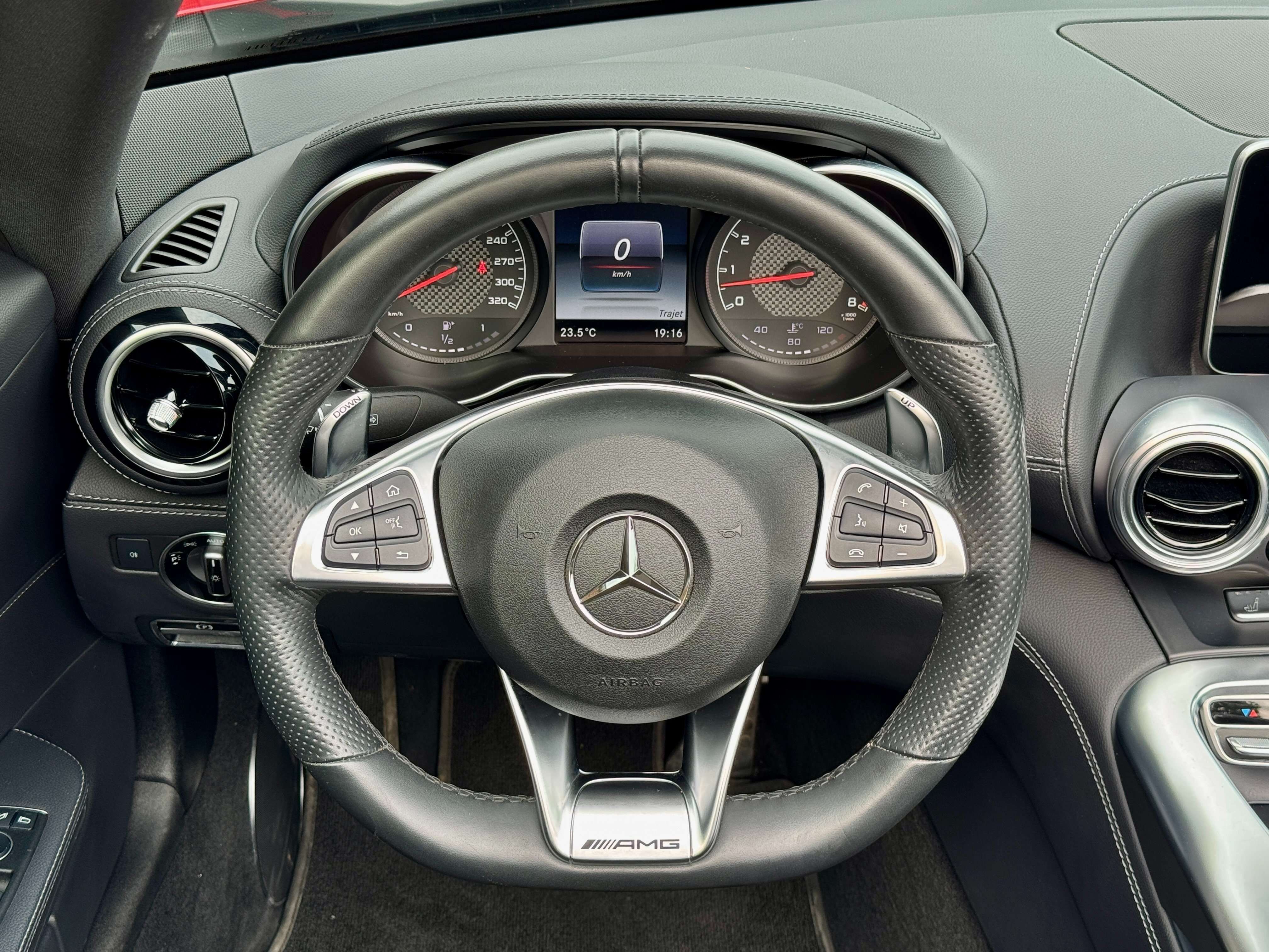 Mercedes-Benz AMG GT V8 BiTurbo