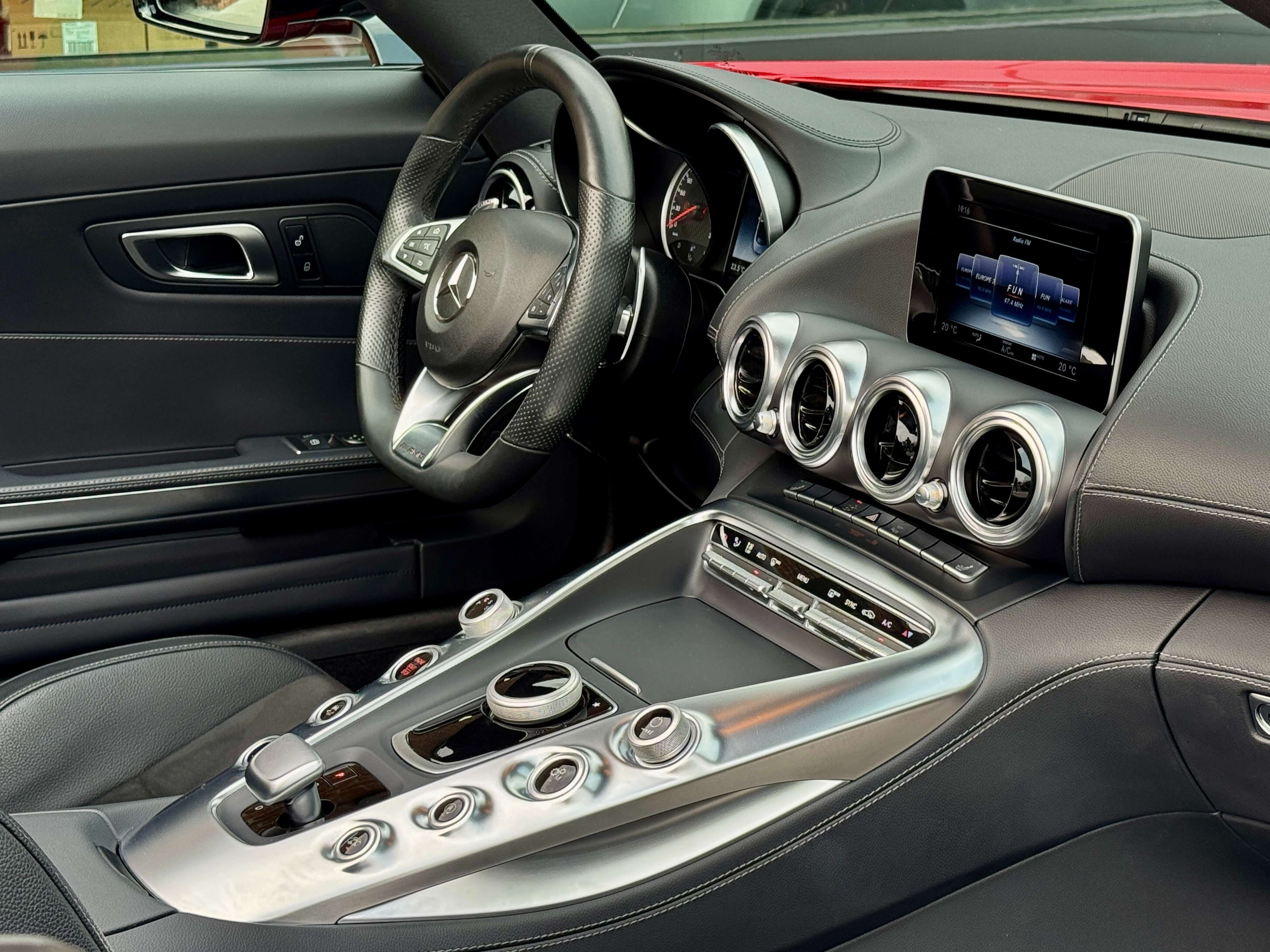 Mercedes-Benz AMG GT V8 BiTurbo