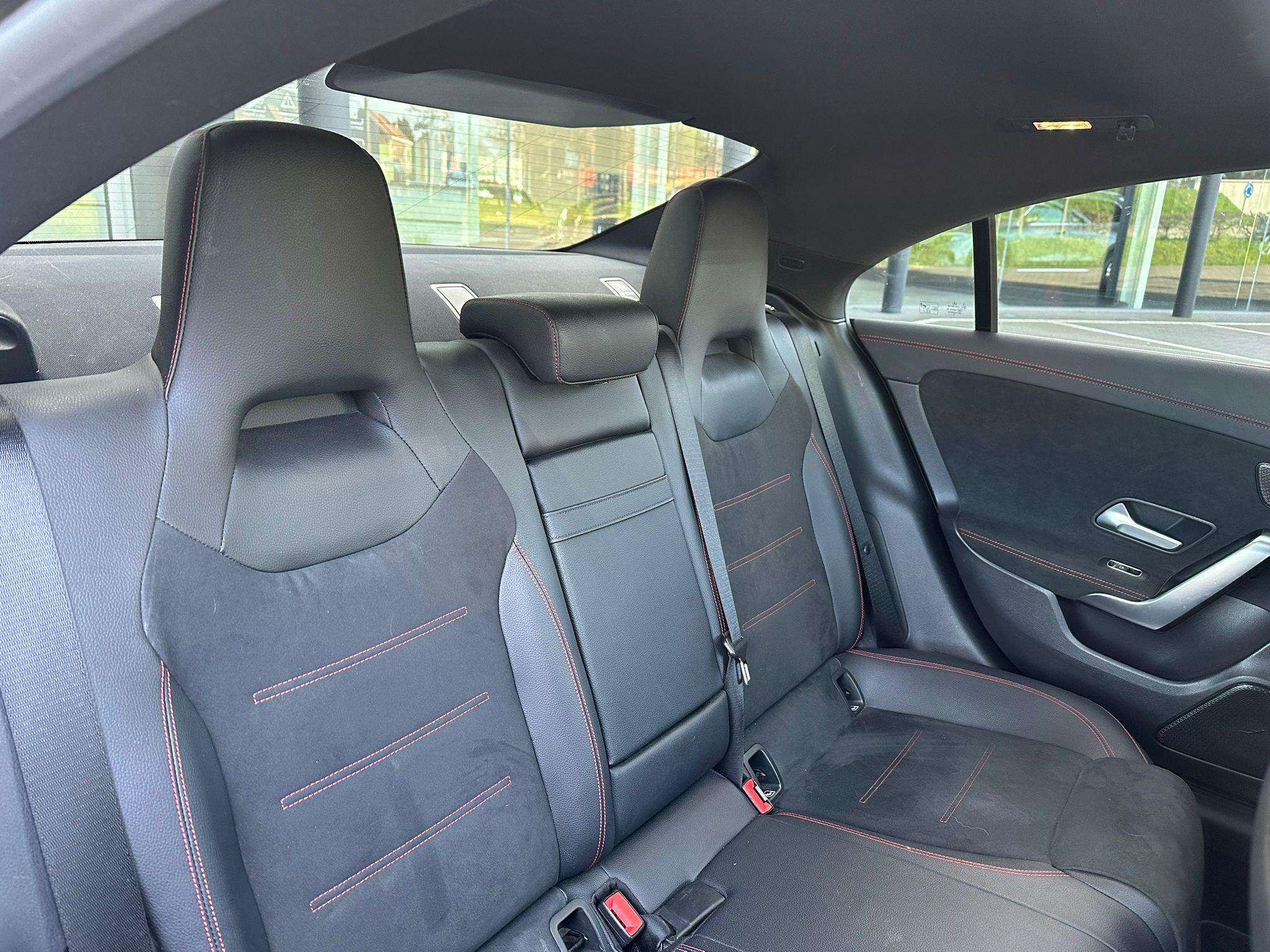 Mercedes-Benz CLA 200 CLA AMG LINE