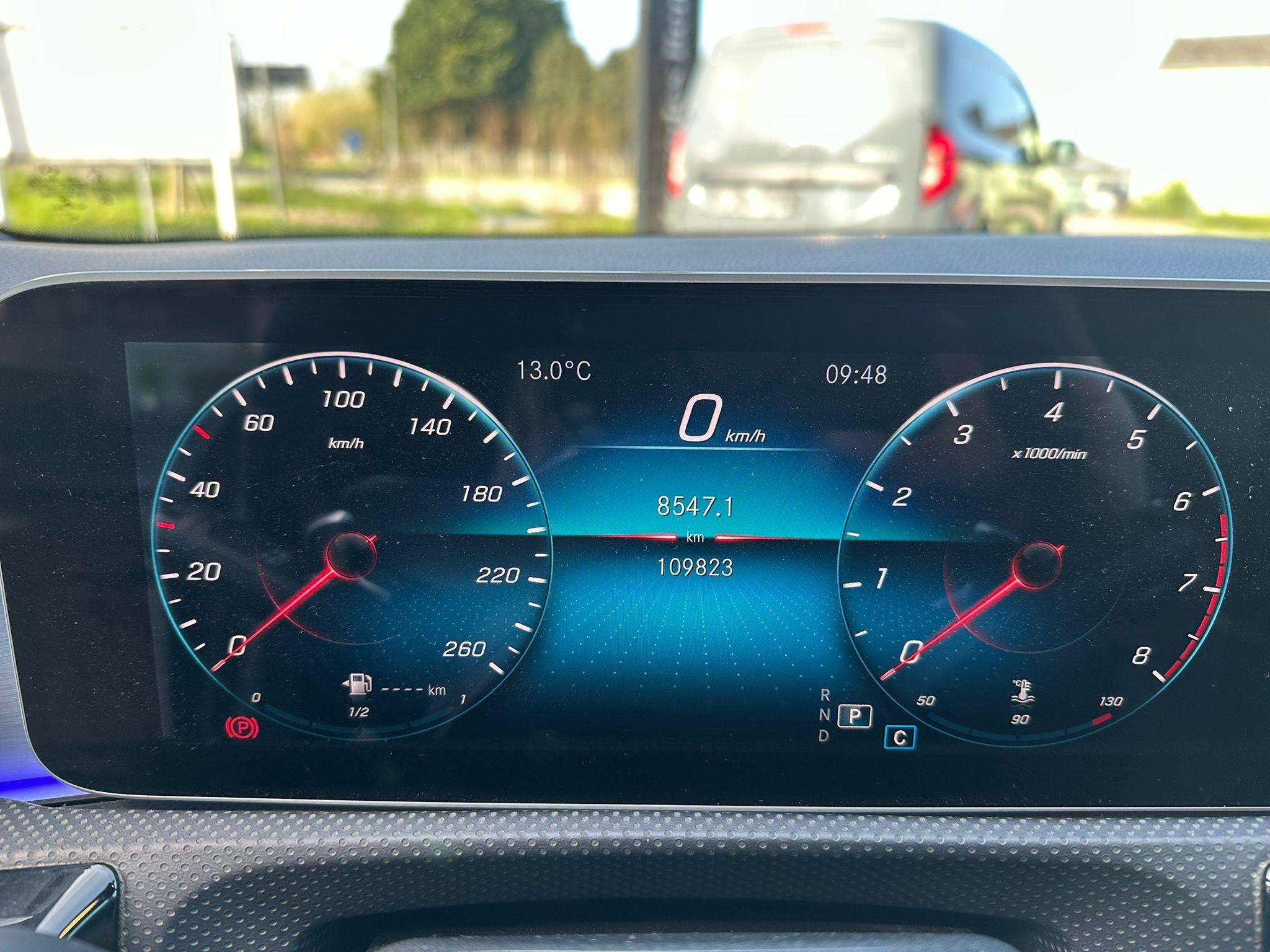 Mercedes-Benz CLA 200 CLA AMG LINE