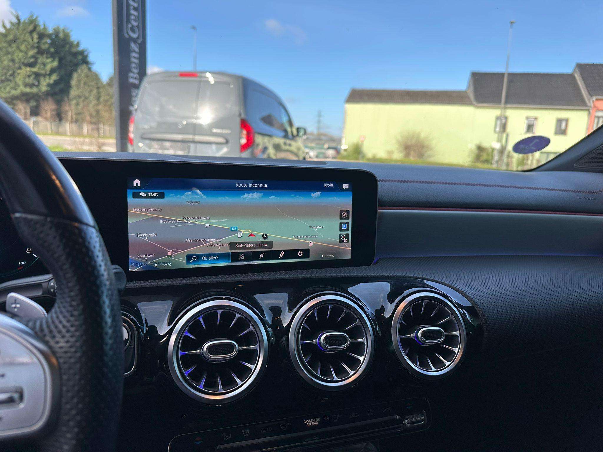 Mercedes-Benz CLA 200 CLA AMG LINE
