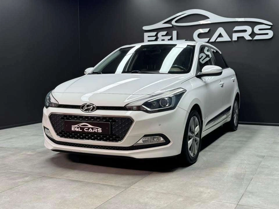 Hyundai i20 i20 1.4i **12 mois de garantie**