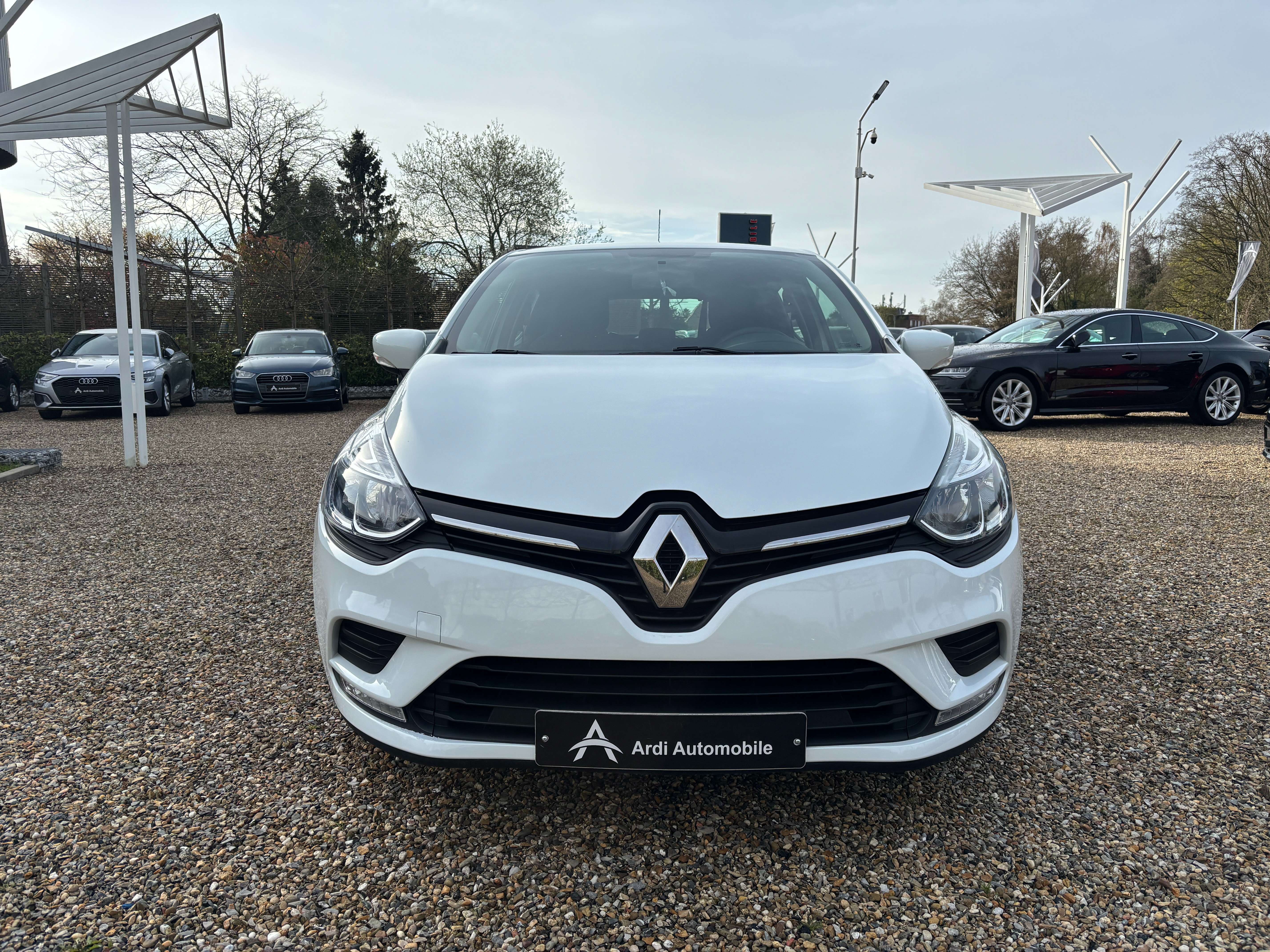 Renault Clio 1.2i *BLUETOOTH*CRUISE CONTROL*AIRCO*1ER PROPRIETAIRE*GARANTIE*