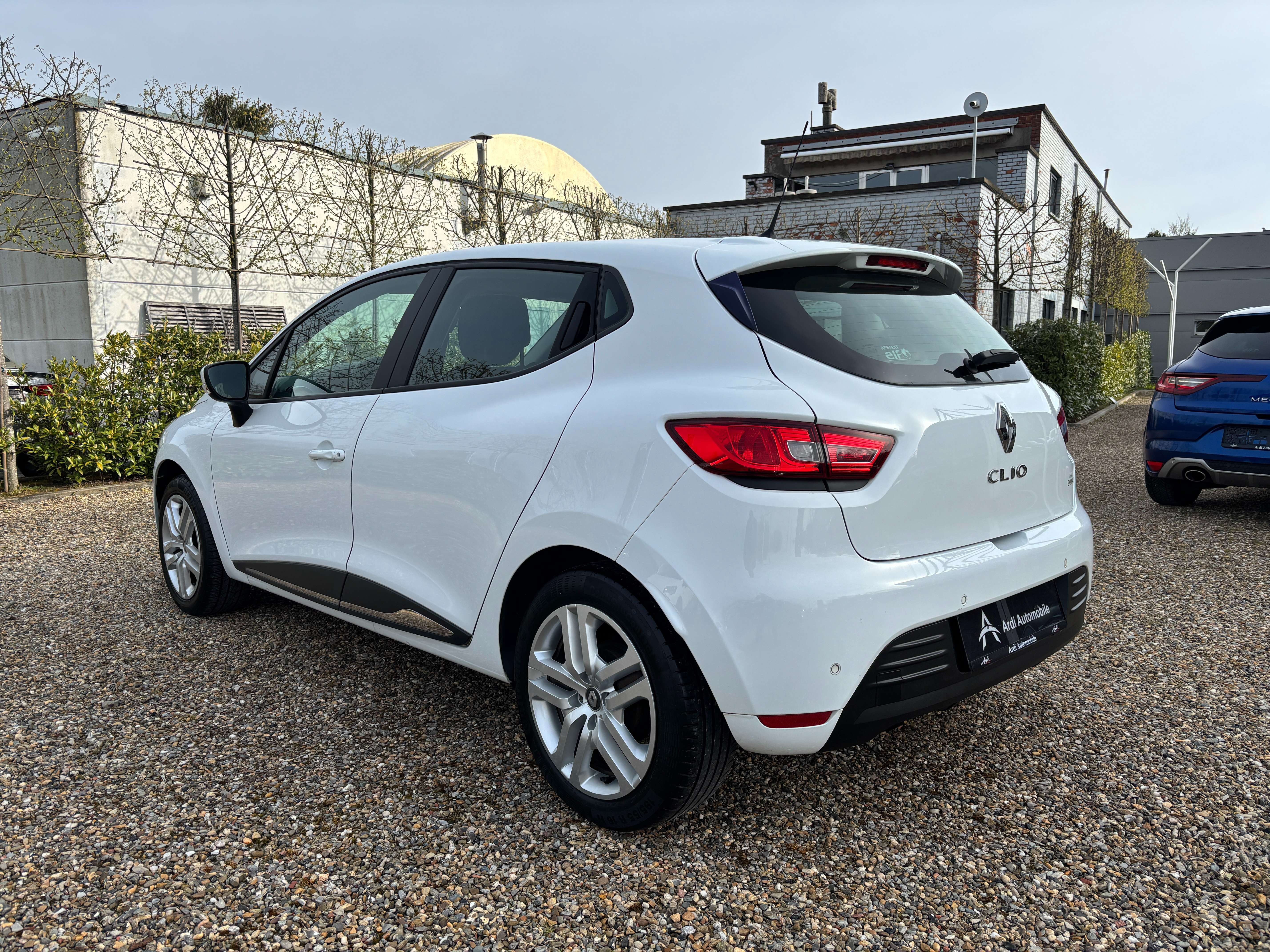 Renault Clio 1.2i *BLUETOOTH*CRUISE CONTROL*AIRCO*1ER PROPRIETAIRE*GARANTIE*