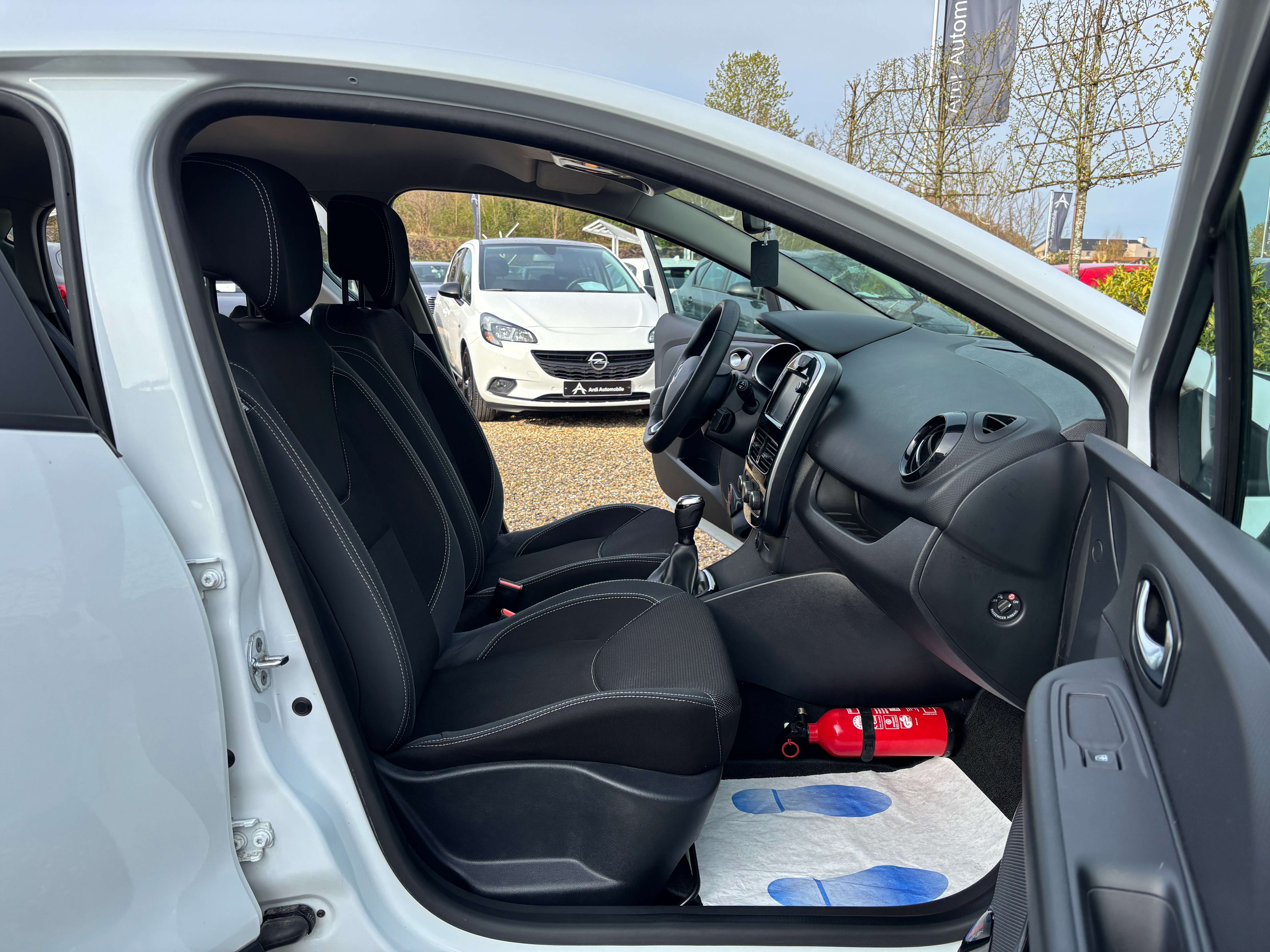 Renault Clio 1.2i *BLUETOOTH*CRUISE CONTROL*AIRCO*1ER PROPRIETAIRE*GARANTIE*