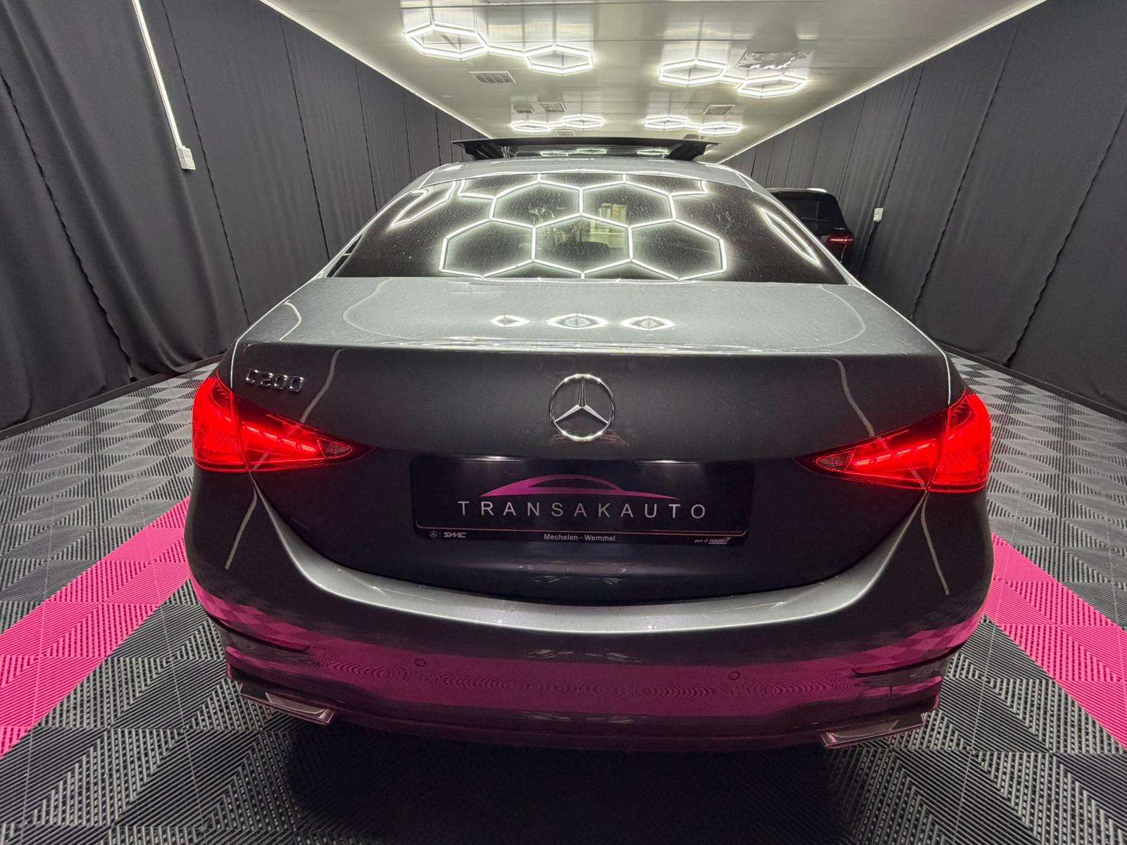 Mercedes-Benz C 200 AMG LINE / FULL OPTIONS / 1 OWNER / GARANTIE MERCEDES 06/2028 / BELGE