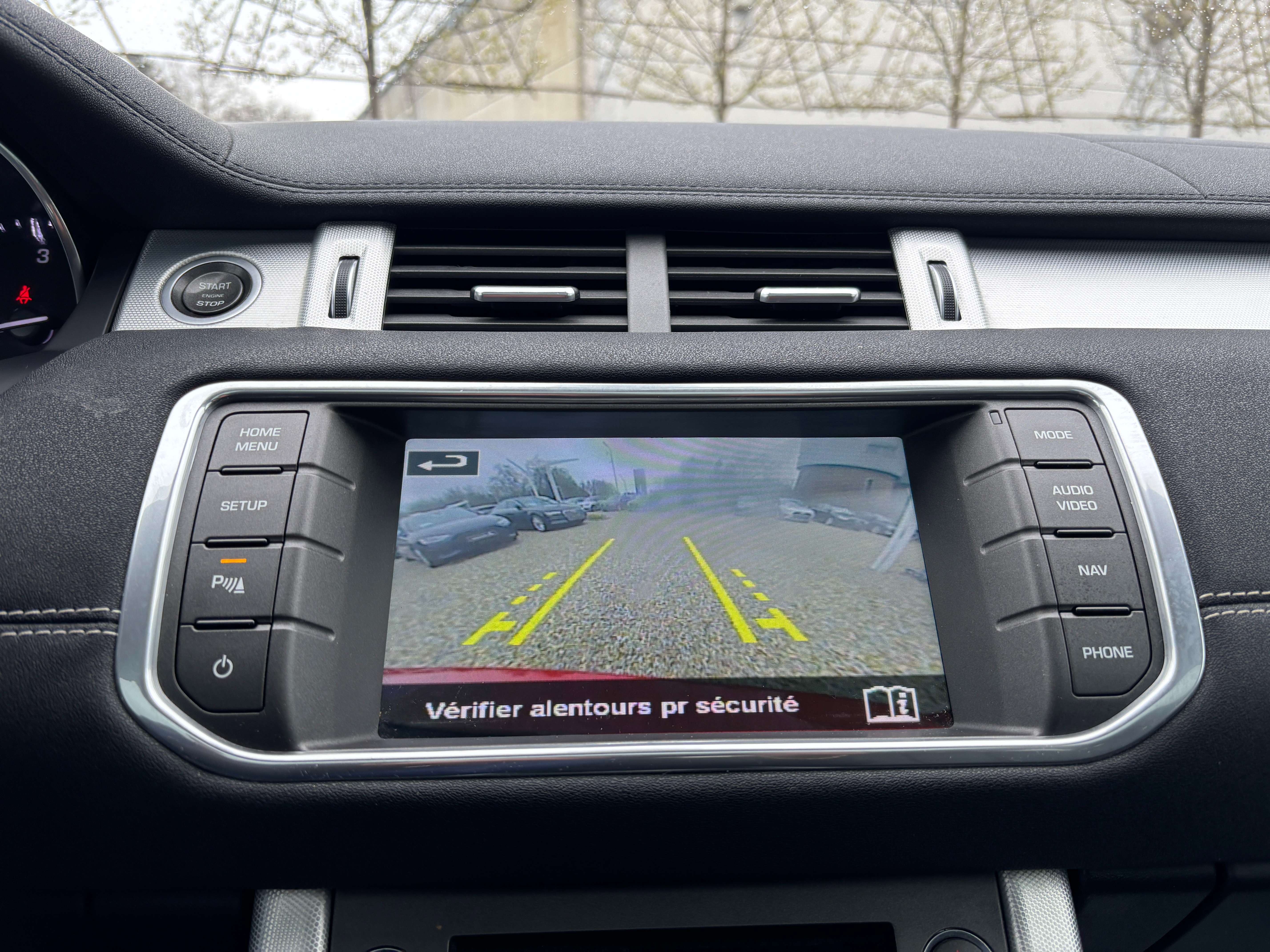 Land Rover Range Rover Evoque 2.2 TD4 4WD *SIEGES CHAUFFANTS*MERIDIAN*LED*CAMERA*GARANTIE*