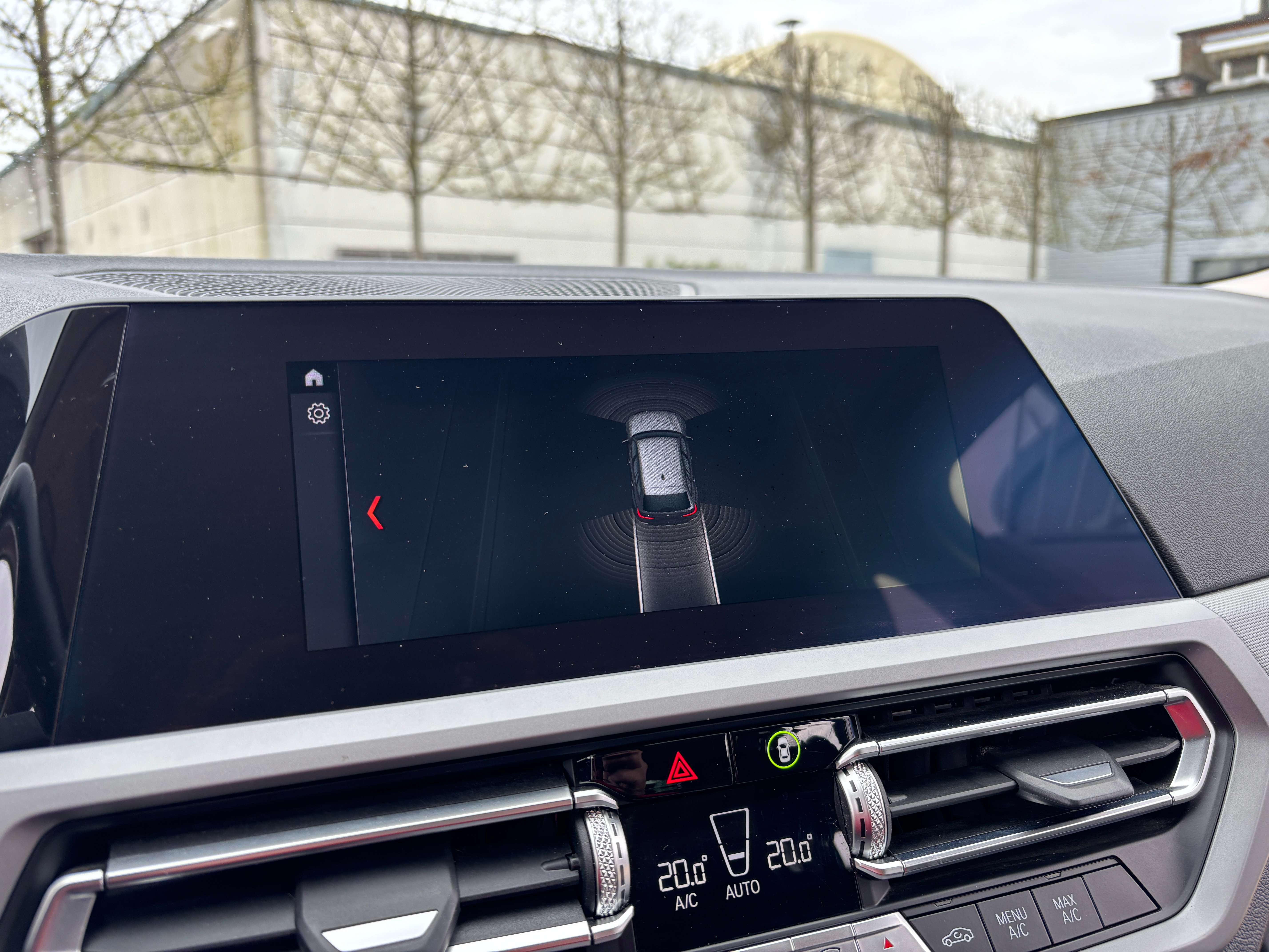 BMW 318 Touring dA *CARPLAY*TOIT OUV+PANO*PARK ASSIST*GARANTIE*