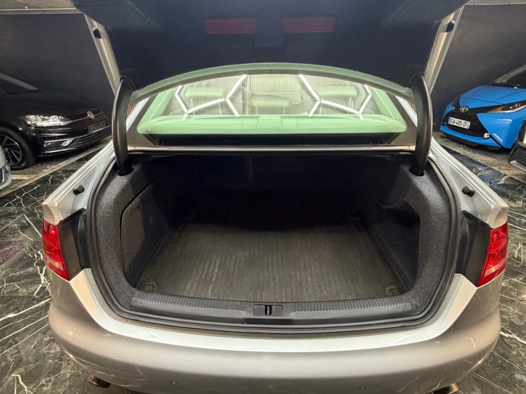 Audi A4 V6 3.2 FSI 265 Quattro Ambiente Tiptronic A
