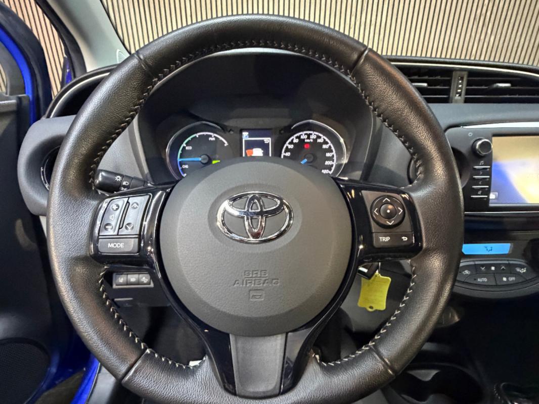 Toyota Yaris HYBRIDE RC18 100h Dynamic