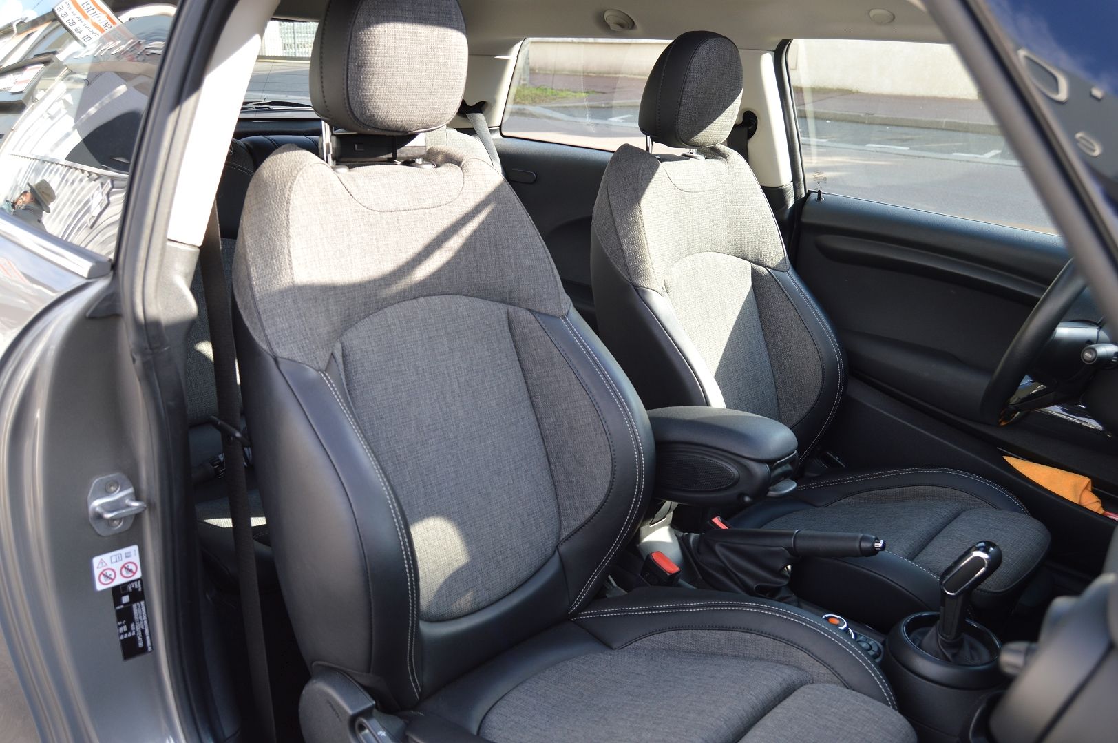 Mini MINI ONE 102CH BLACKFRIARS BVA7 112G