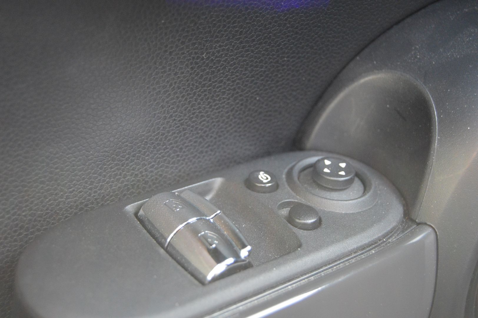 Mini MINI ONE 102CH BLACKFRIARS BVA7 112G