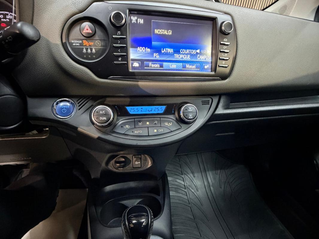 Toyota Yaris HYBRIDE LCA 2016 100h France